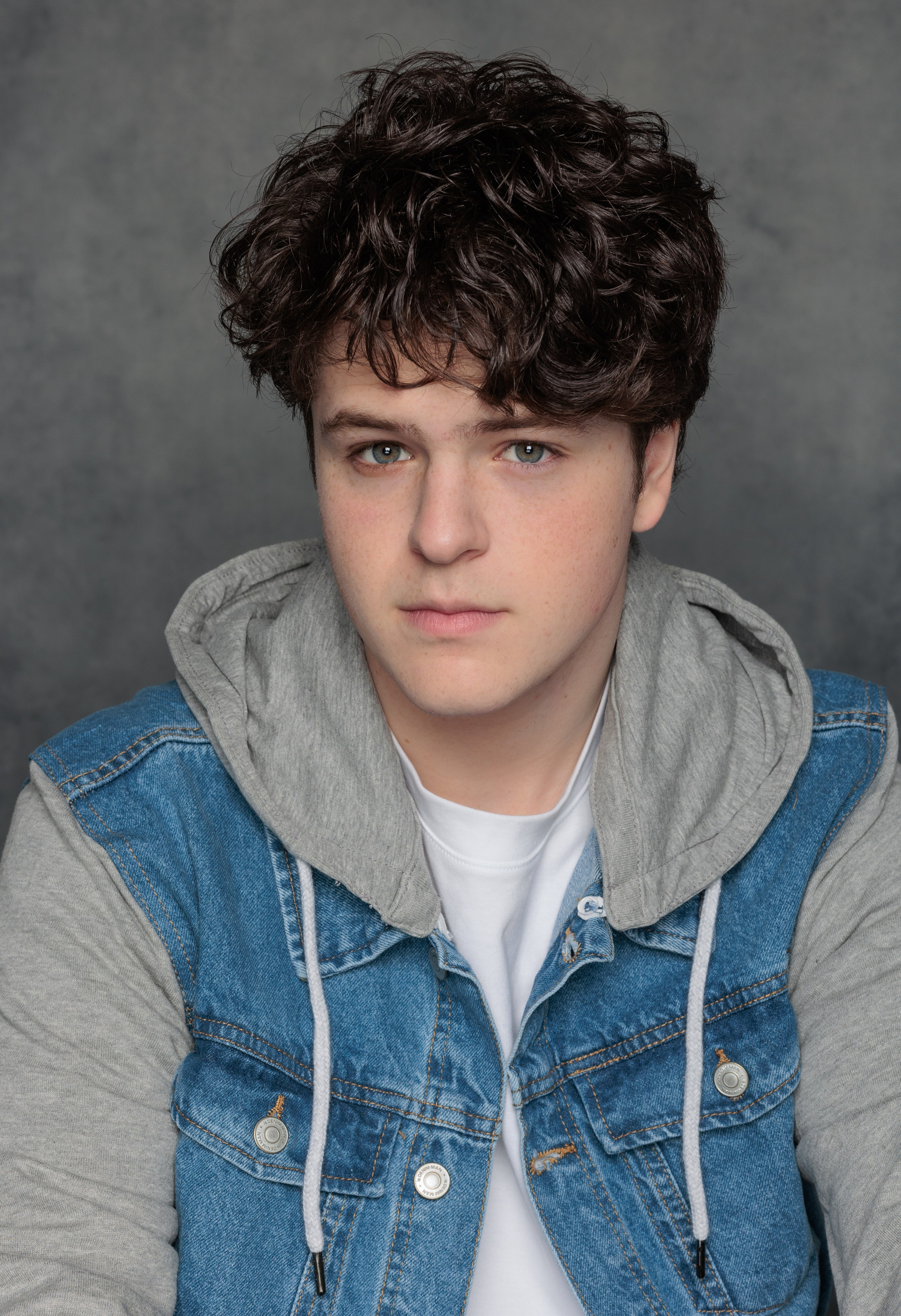 ВЛАД. Я фотограф из Москвы к Вашим услугам