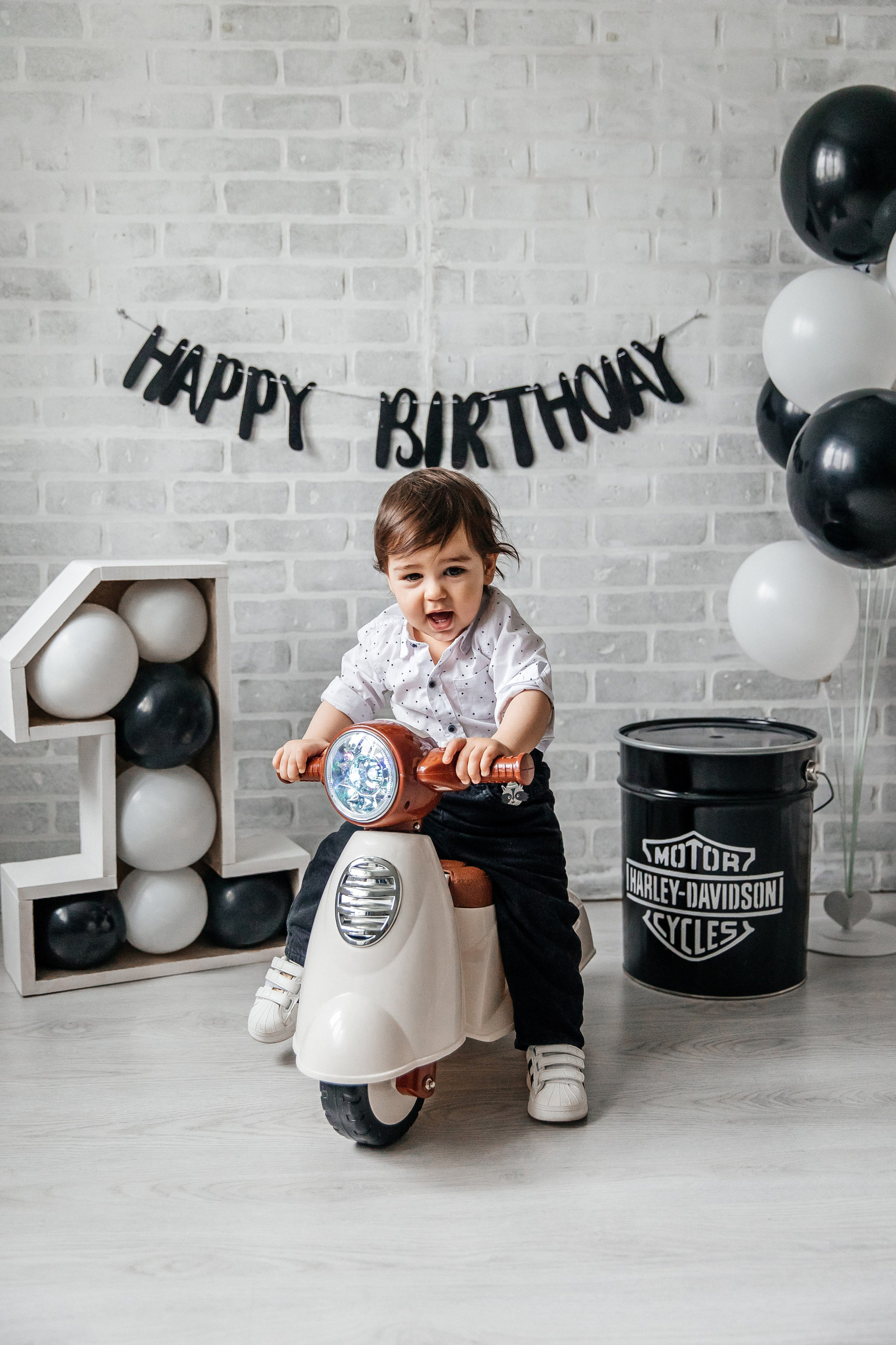 Мотоцикл. Детский фотограф, выпускные альбомы в Нижнем Новгороде Бодягина Мария