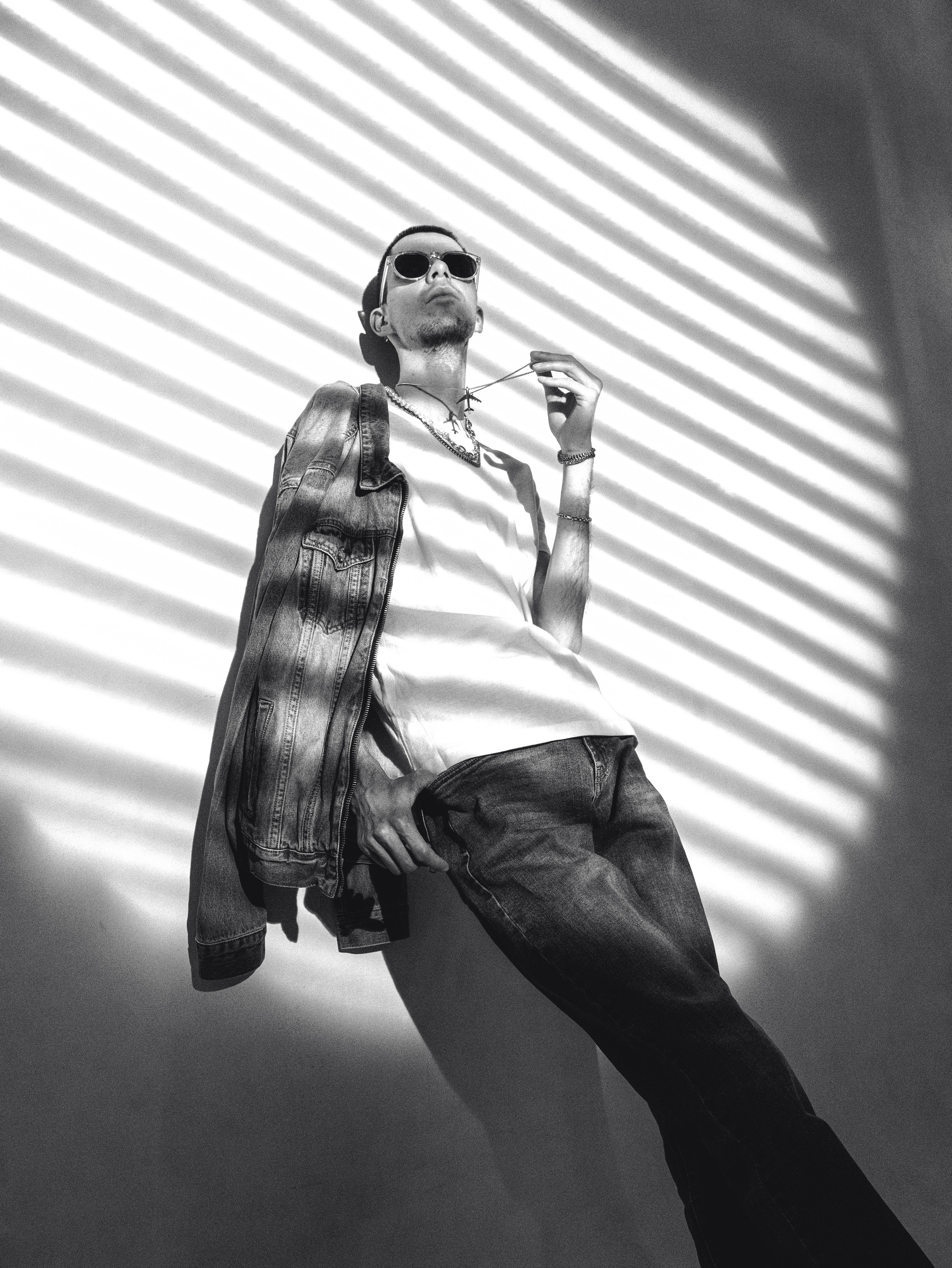 Семен. Фотосессия в черно-белом стиле. Фотосессия в Спб в студии, фотограф Панютина Марина