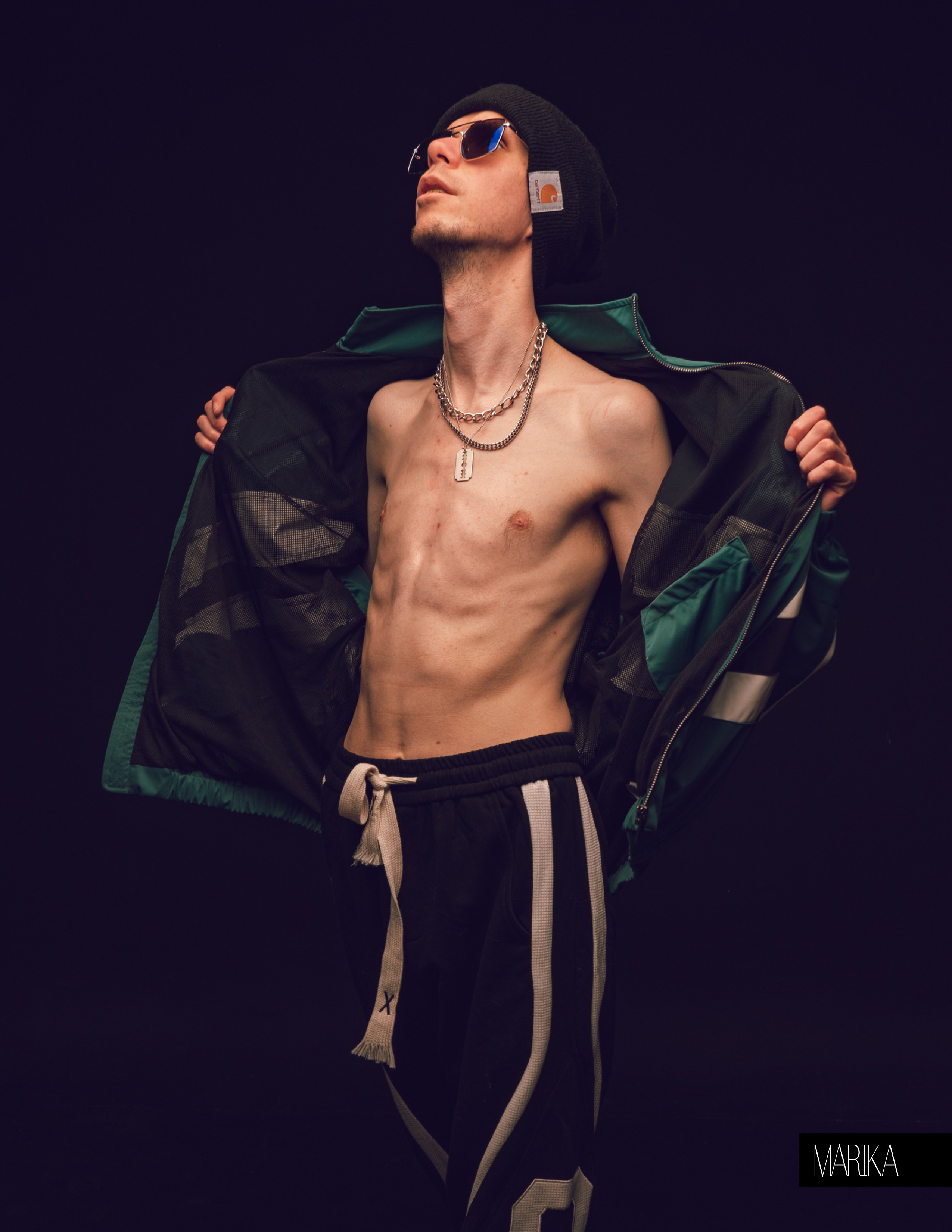 MARIKA MEDIA · Print · FREE | MEN | MAY ISSUE. Фотосессия в Спб в студии, фотограф Панютина Марина