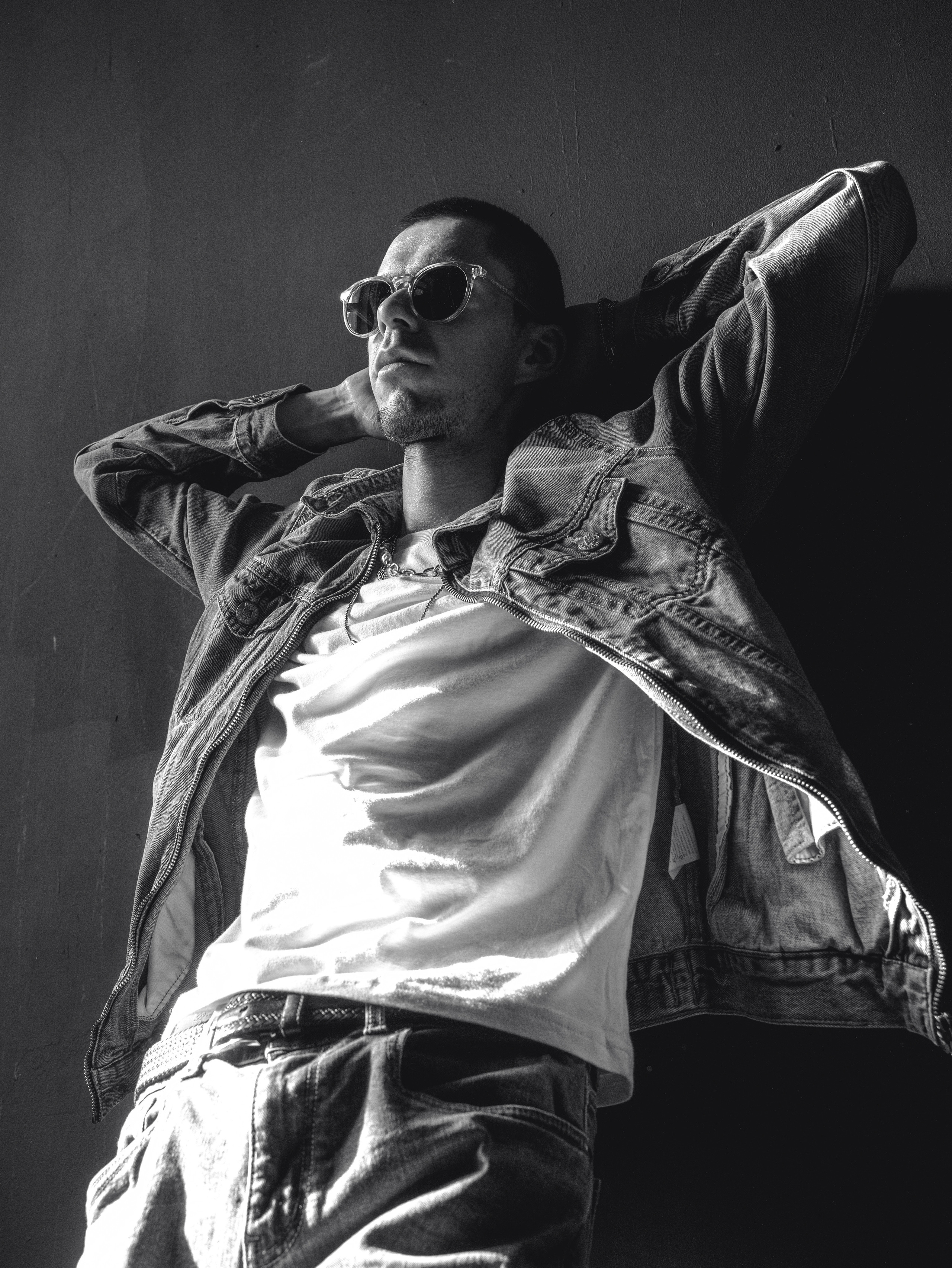 Семен. Фотосессия в черно-белом стиле. Фотосессия в Спб в студии, фотограф Панютина Марина