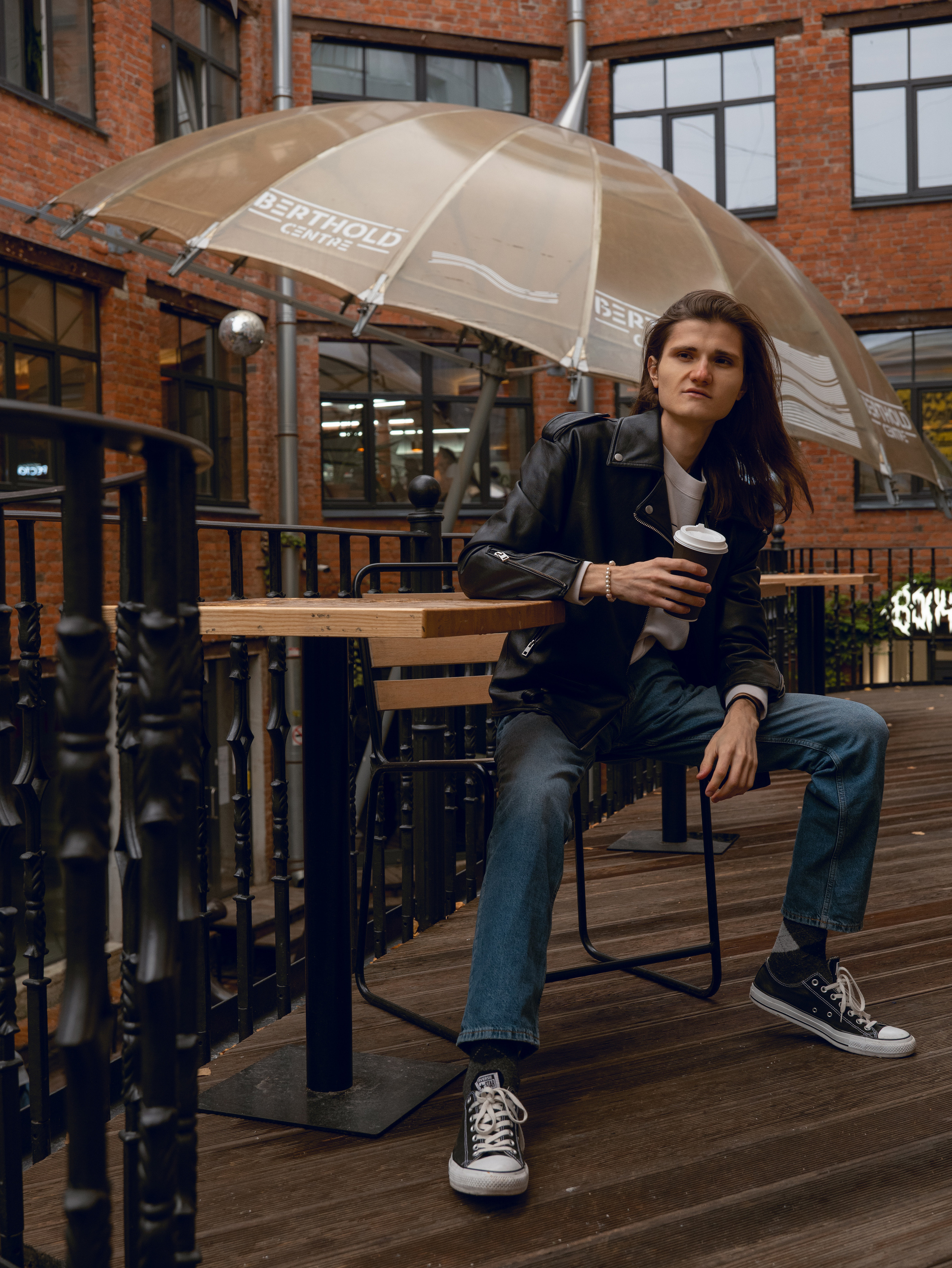 Павел — осенняя прогулка. Фотосессия в Спб в студии, фотограф Панютина Марина