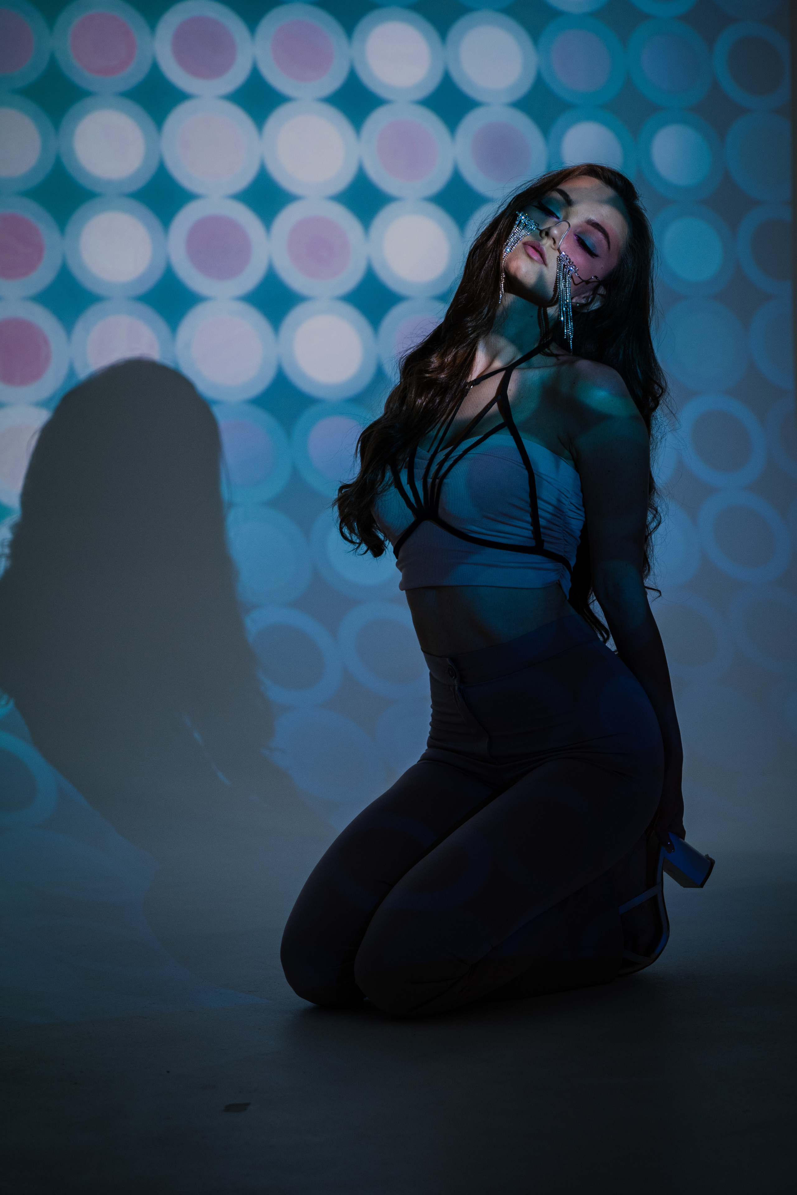 Съемка с проектором. Фотосессия в Спб в студии, фотограф Панютина Марина