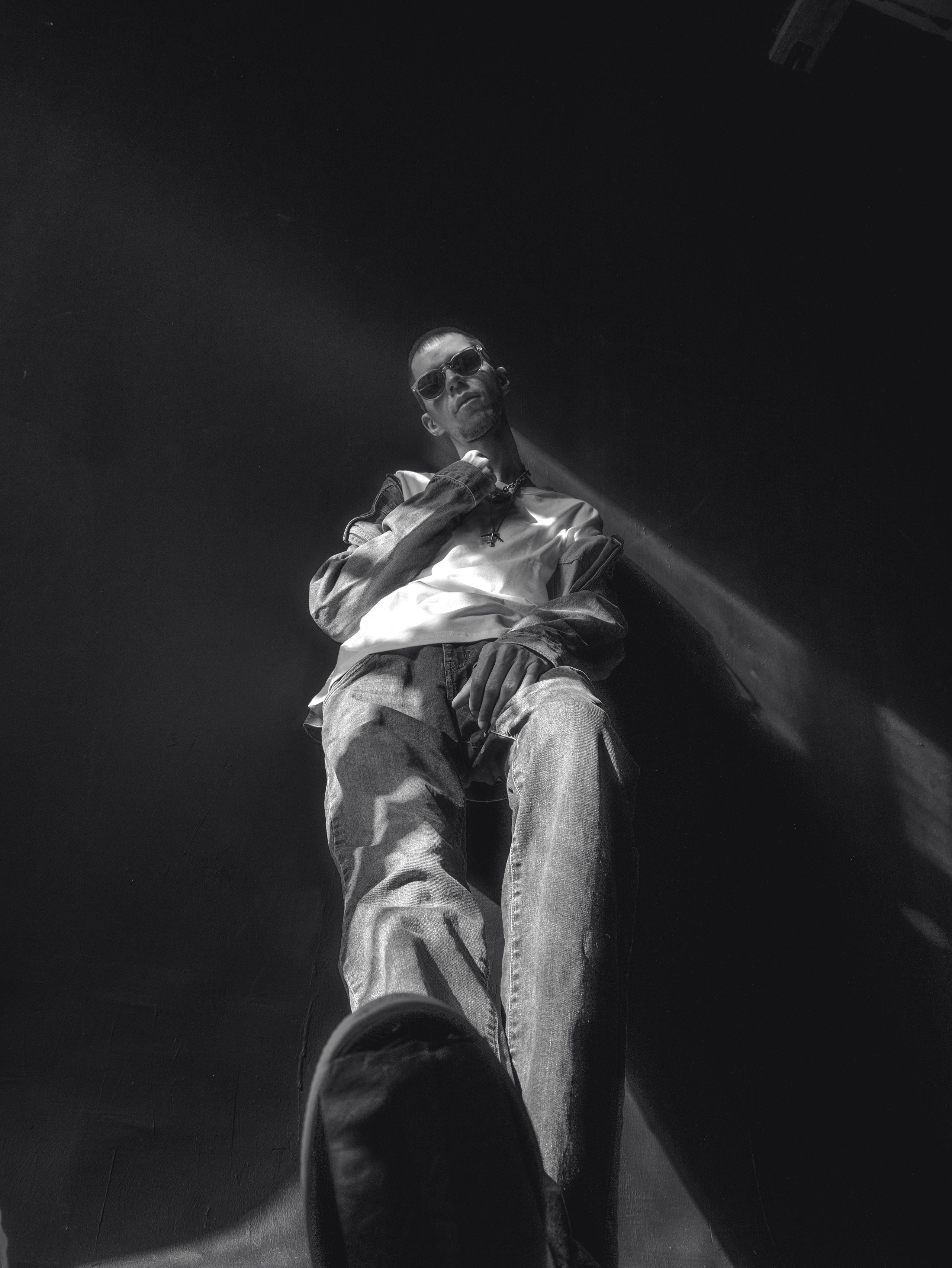 Семен. Фотосессия в черно-белом стиле. Фотосессия в Спб в студии, фотограф Панютина Марина