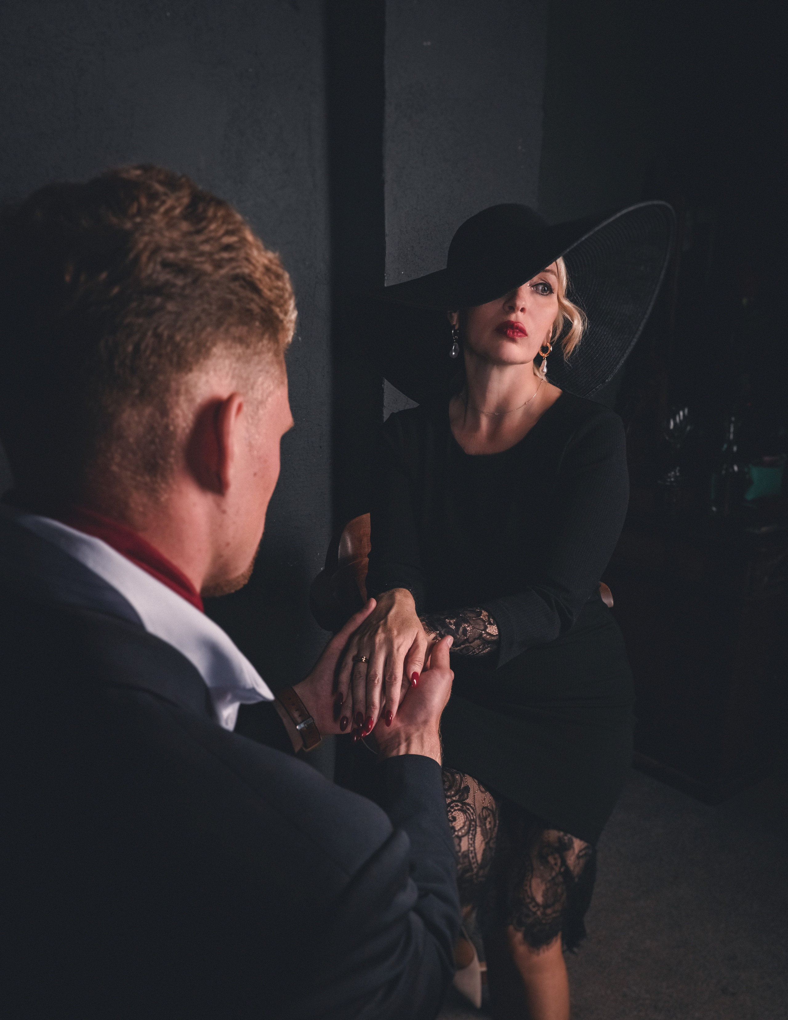 Тайная встреча. Фотосессия в Спб в студии, фотограф Панютина Марина