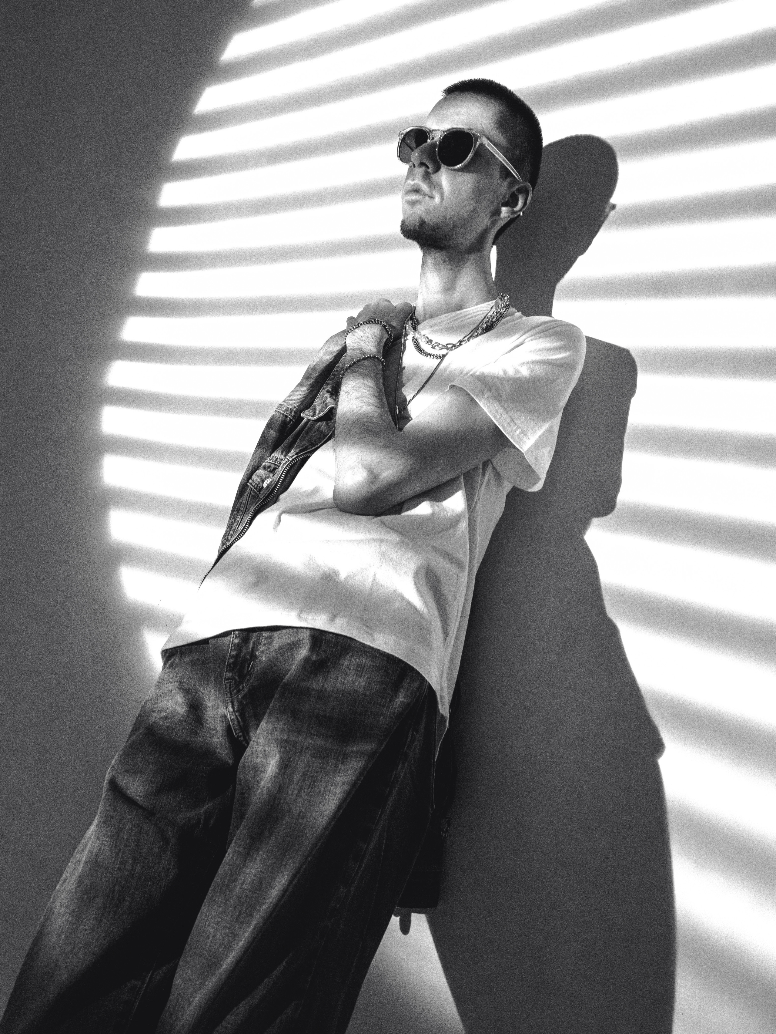 Семен. Фотосессия в черно-белом стиле. Фотосессия в Спб в студии, фотограф Панютина Марина