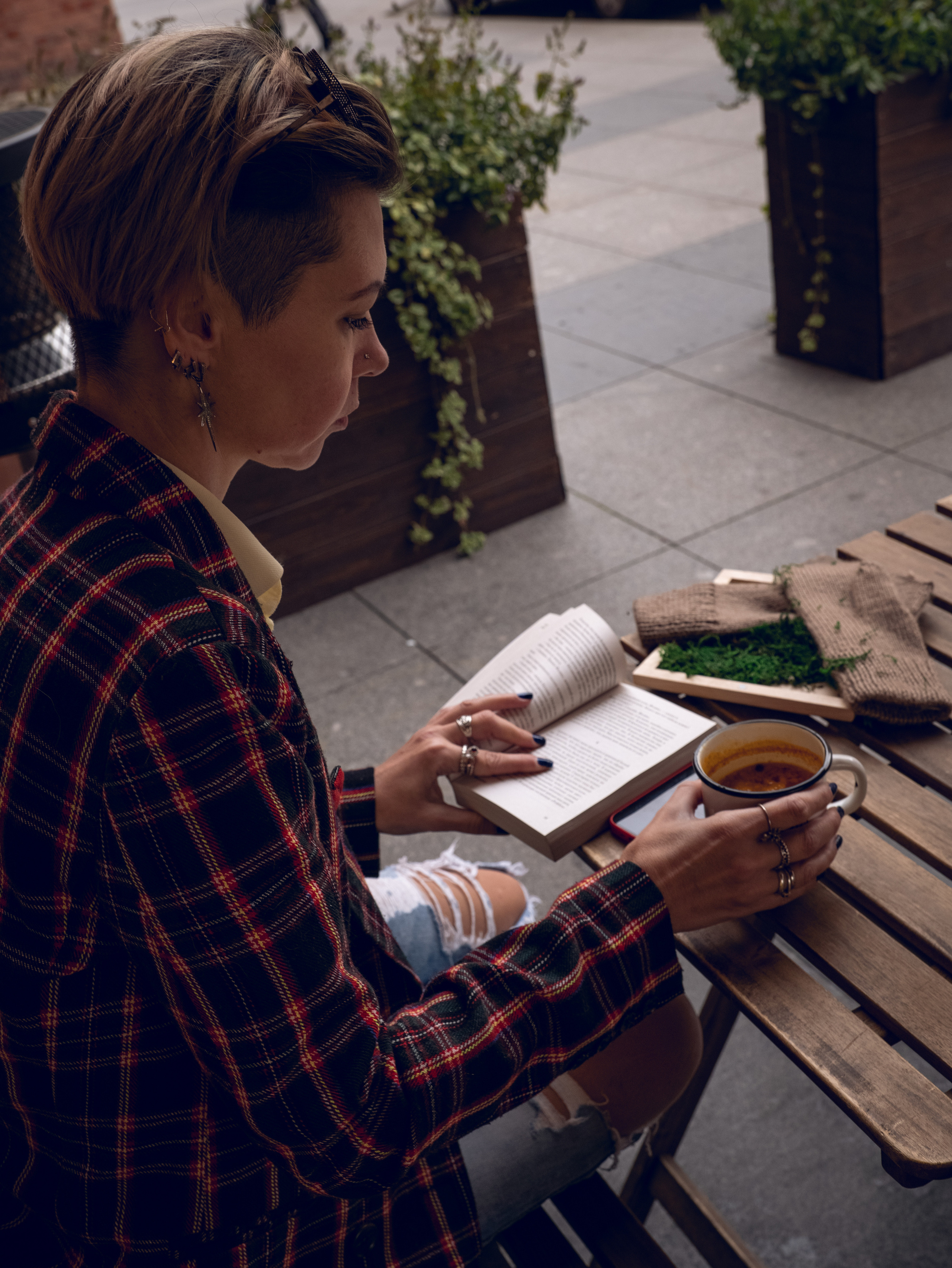 Вика, кафе. Фотосессия в Спб в студии, фотограф Панютина Марина