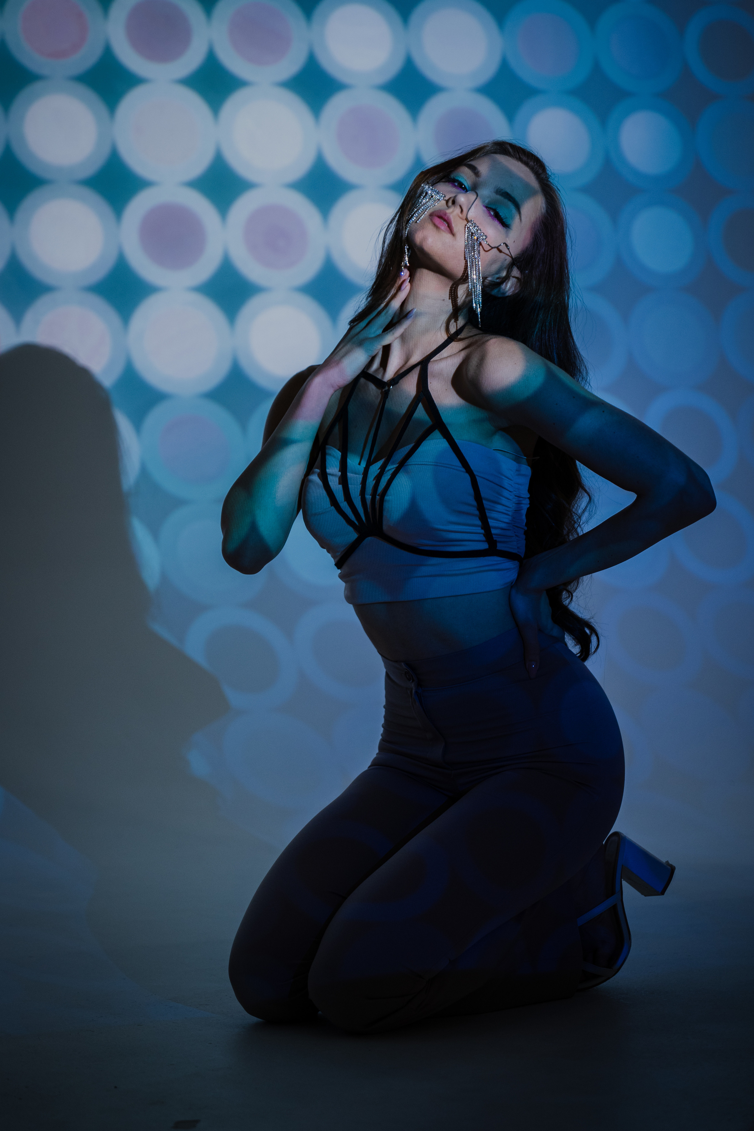 Съемка с проектором. Фотосессия в Спб в студии, фотограф Панютина Марина