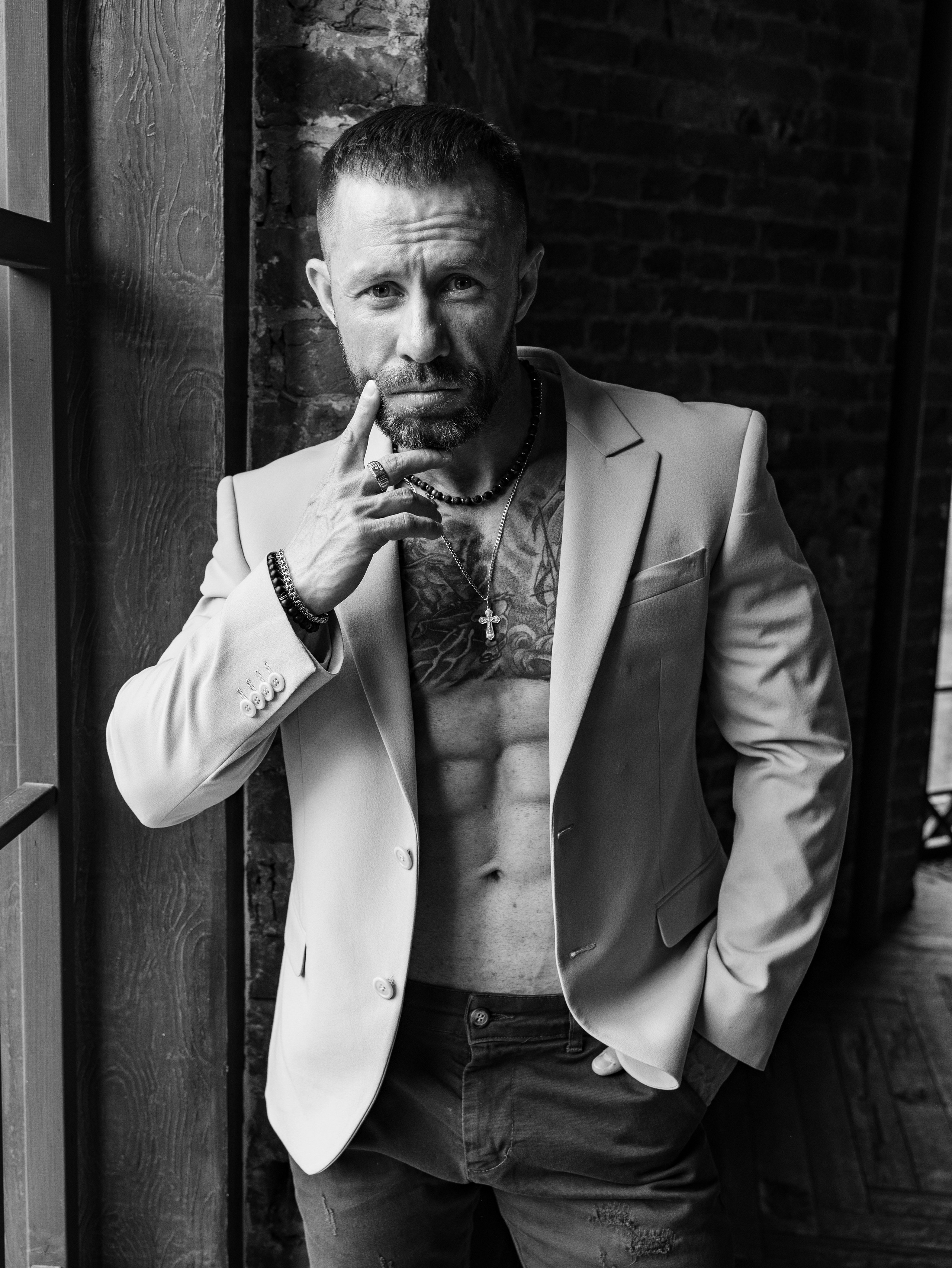 Сергей. Фотосессия в студии апартаменты. Фотосессия в Спб в студии, фотограф Панютина Марина