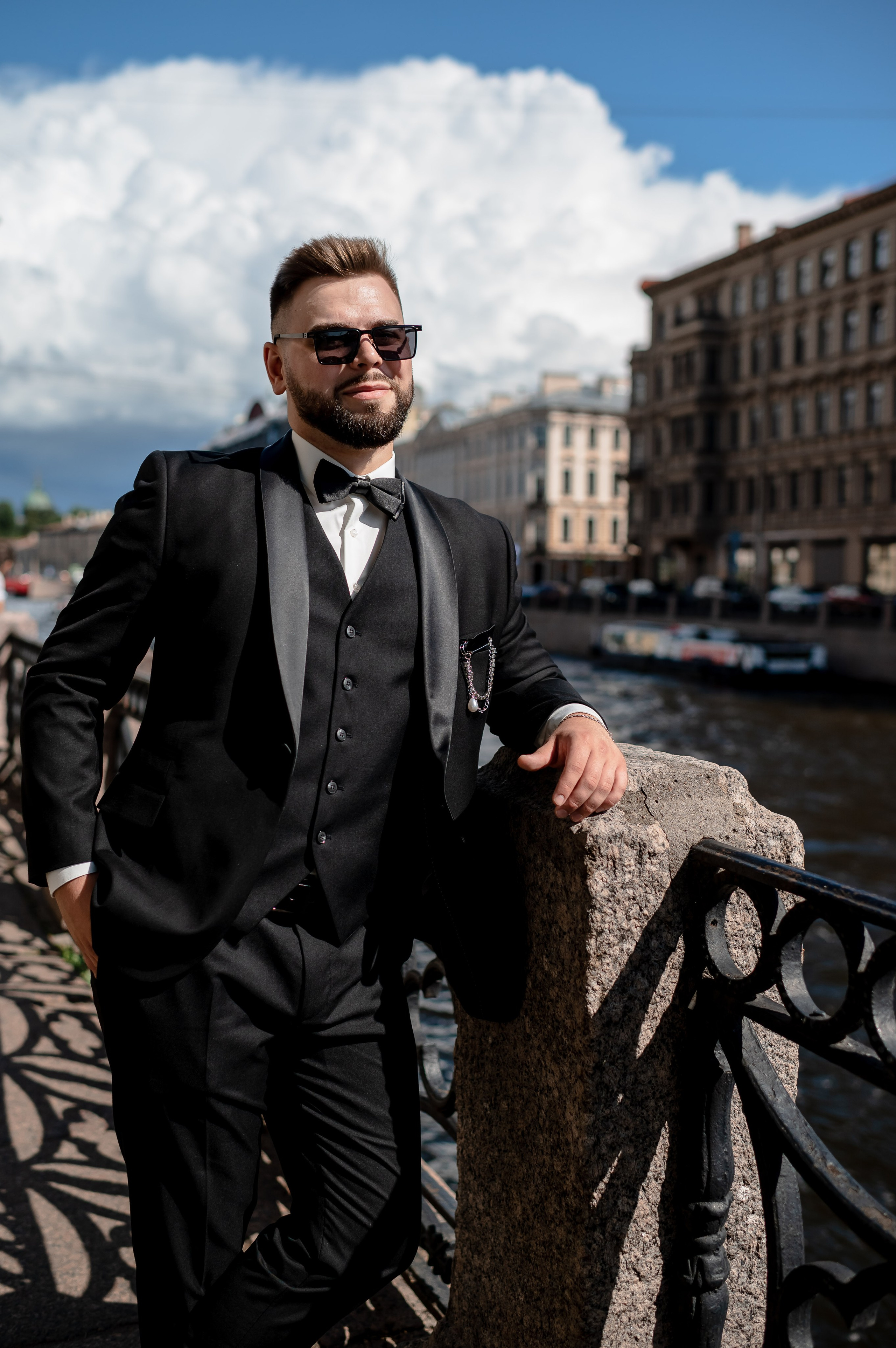 Диана и Евгений (маршрут № 1 в Питере: Исаакиевская площадь, красные маркизы Астории, набережная Мойки, Дворец Штиглица и Летний сад). Портретный, семейный и свадебный фотограф в Санкт-Петербурге и в Пушкине Ширяев Денис