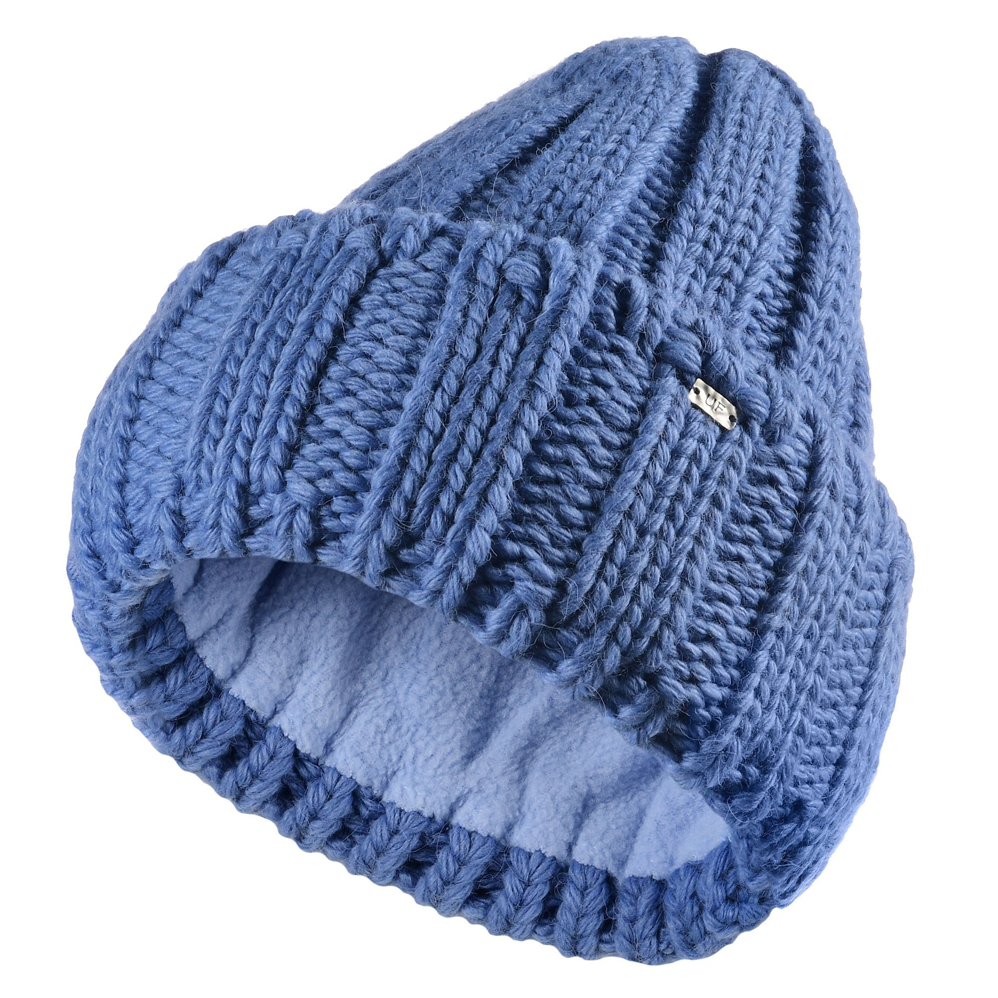 Съемка шапок на невидимом манекене