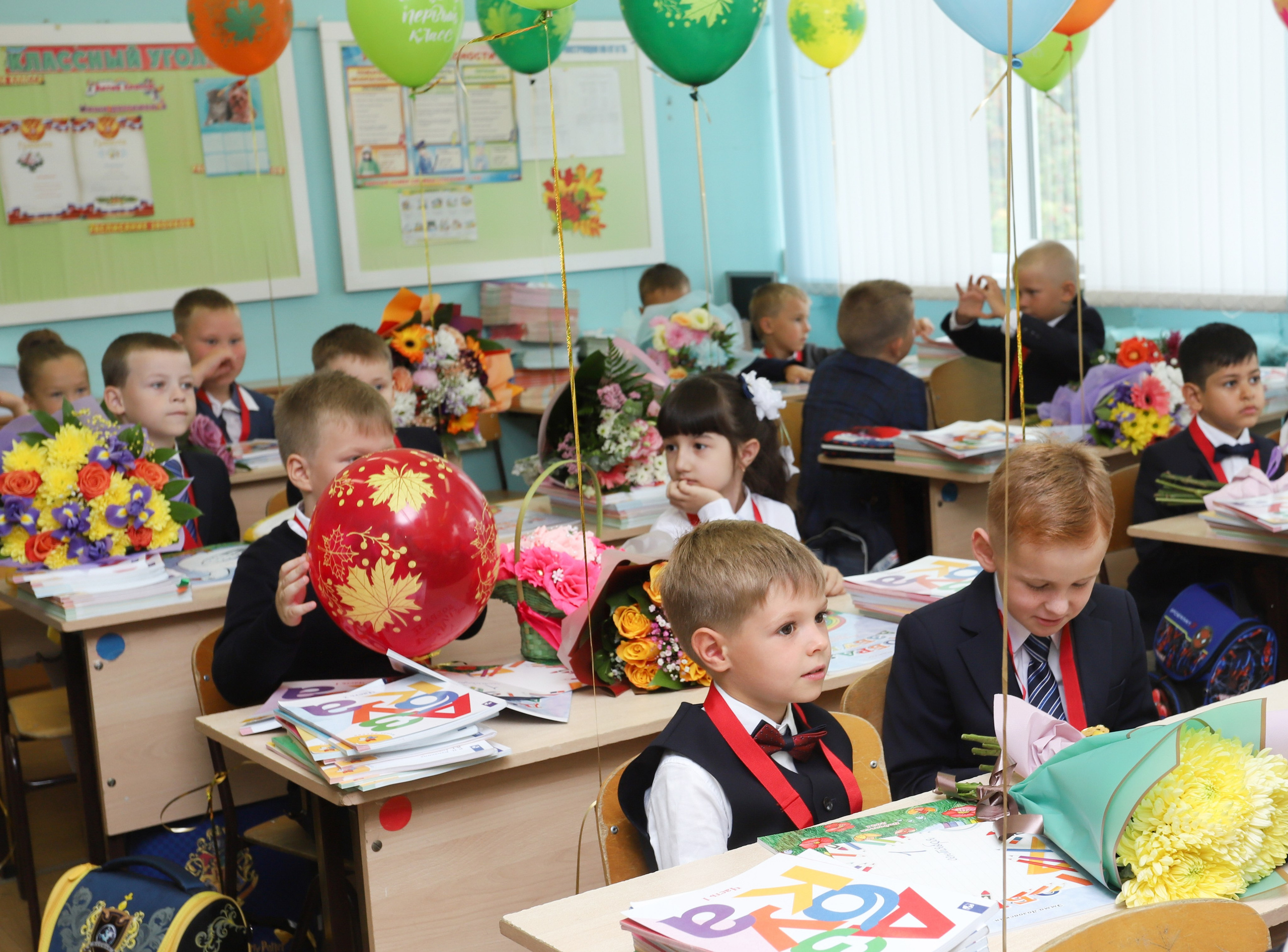 Портреты. Младшая школа. Выпускные альбомы в Москве и Подольске