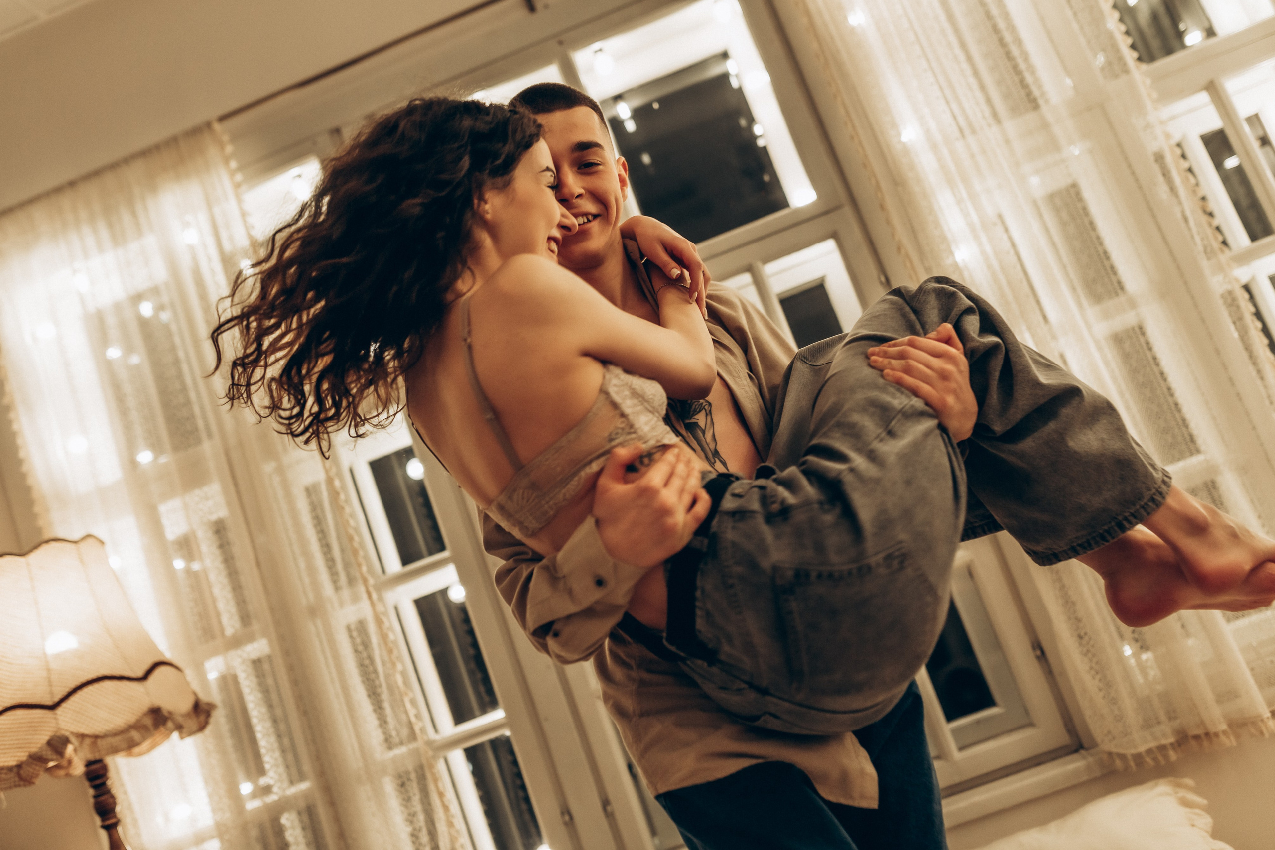 LoveStory Никита и Лиза в студии. Фотограф Санкт-Петербург Князева Елизавета
