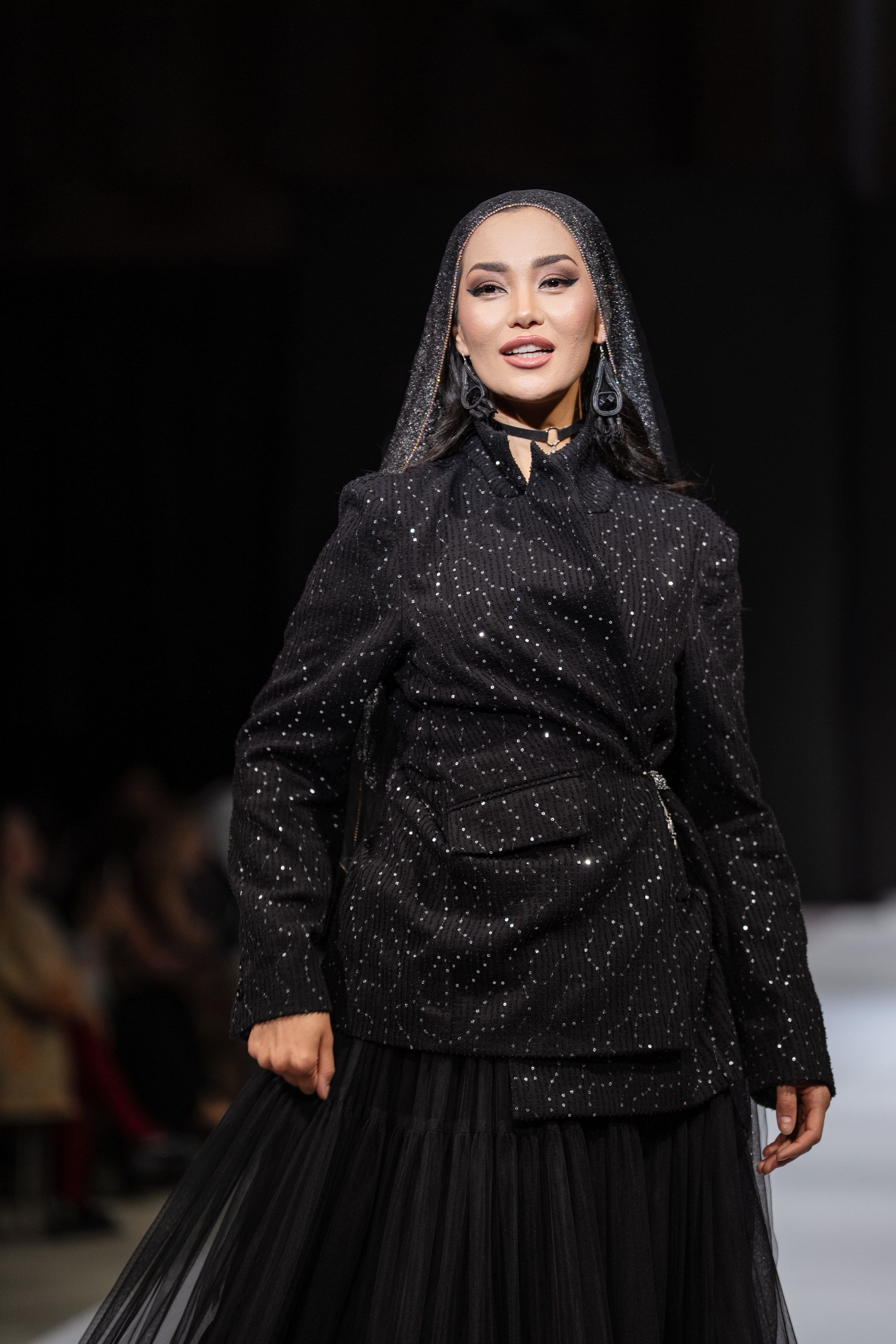 EURASIAN FASHION WEEK Malique. Сайт Алматинского НЮ АРТ, будуар и фэшн фотографа Дениса Карпенко