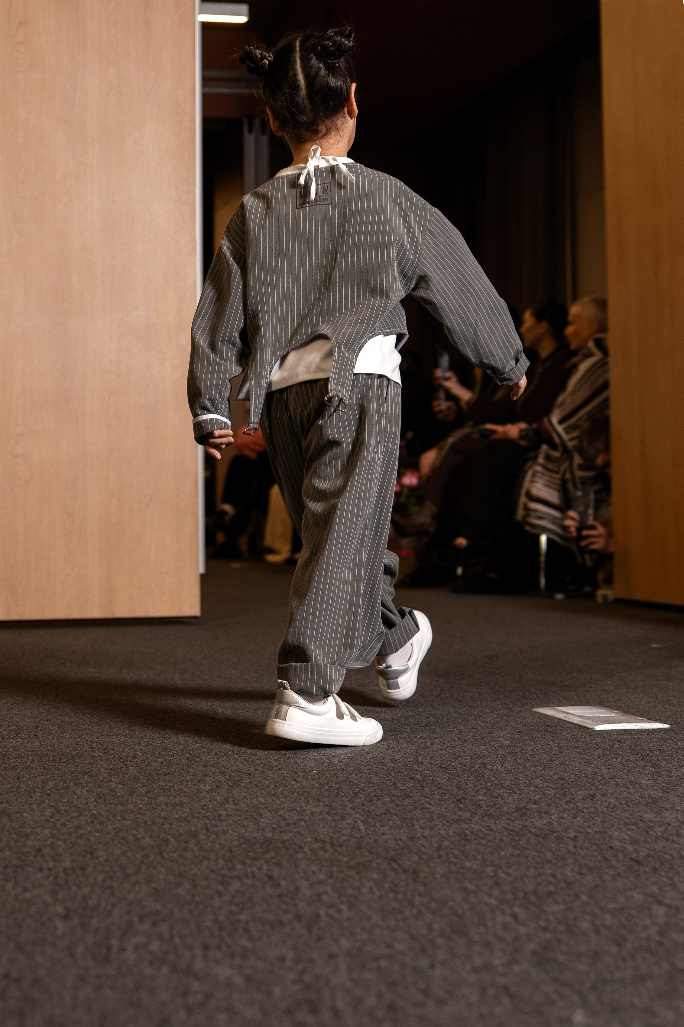 Brand Mila_R. Сайт Алматинского НЮ АРТ, будуар и фэшн фотографа Дениса Карпенко