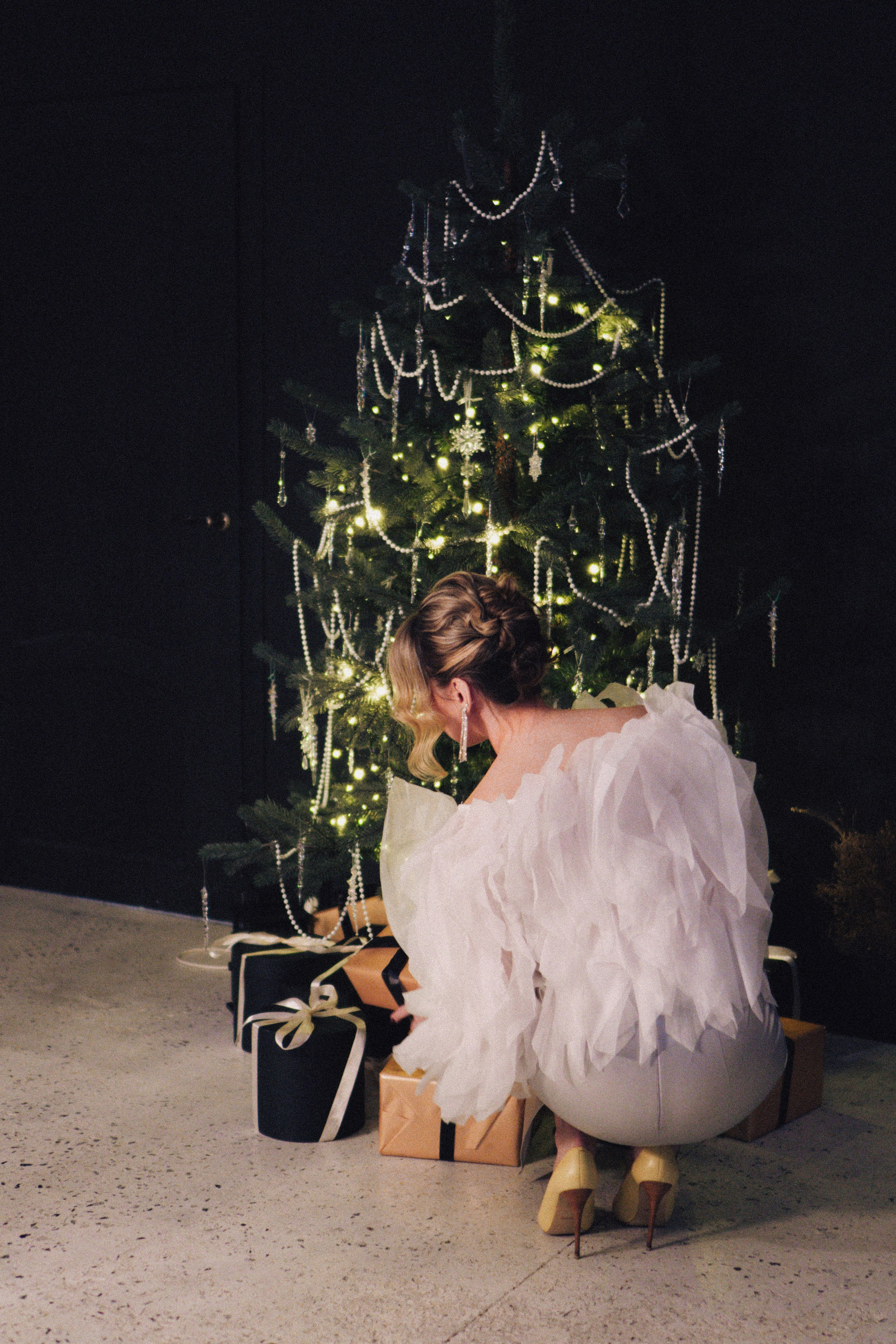 НОВОГОДНЯЯ ФОТОСЕСИИЯ В СТУДИИ ДЛЯ ДЕВУШКИ И ПРОГУЛКА ПО ЧЕРНЫШЕВСКОЙ. Профессиональный фотограф, Санкт-Петербург — Виктория Богомолова