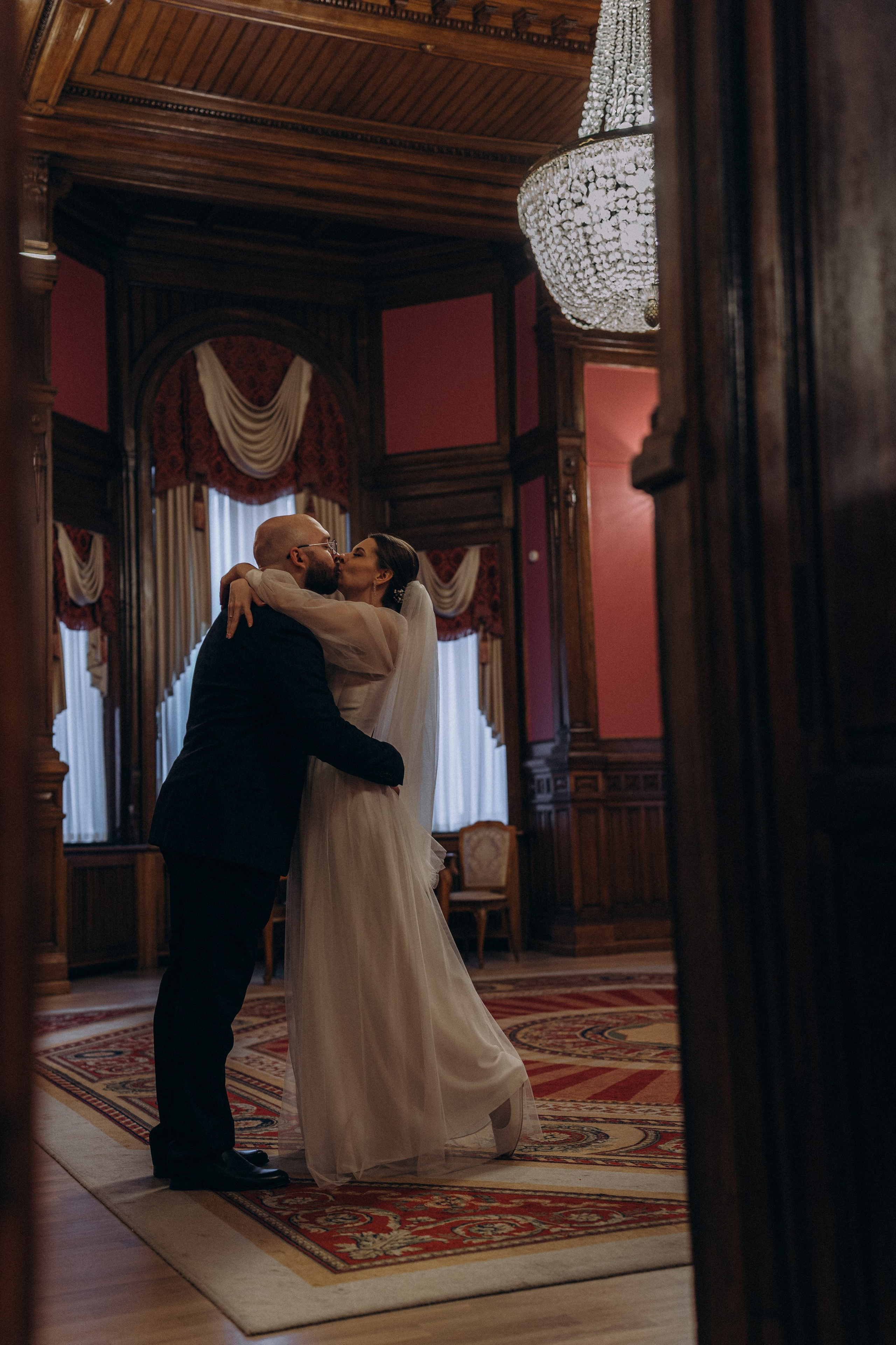 СВАДЕБНАЯ СЬЕМКА ВО ВТОРОМ ДВОРЦЕ (ДЕКАБРЬ) ТАКЖЕ СЬЕМКА В СТУДИИ НА ЧЕРНЫШЕВСКОЙ. Профессиональный фотограф, Санкт-Петербург — Виктория Богомолова