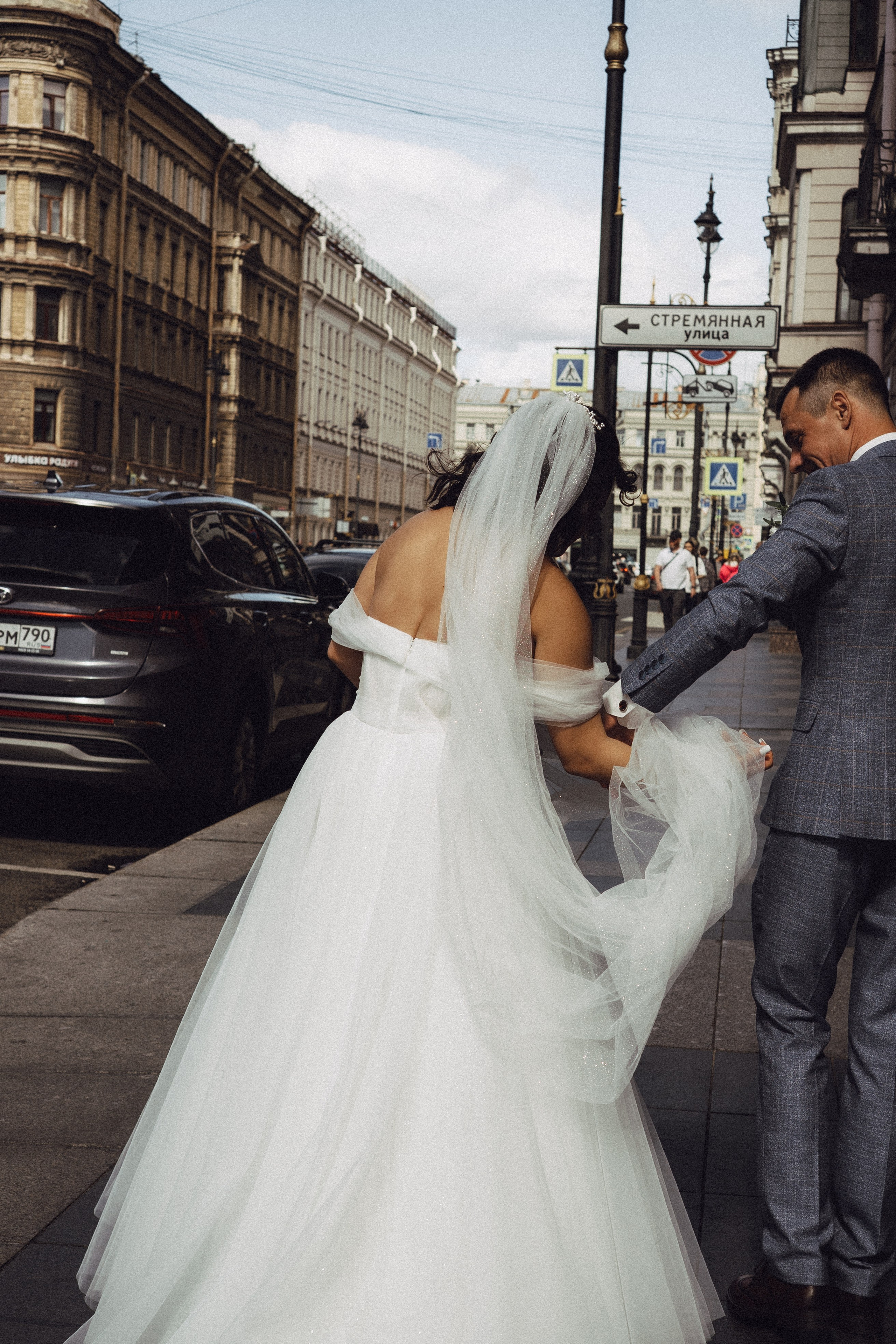 СВАДЕБНАЯ ПРОГУЛКА РЕСТОРАН МЫ ЖЕ НА ТЫ И ФОТОСЕССИИЯ С АВТОМОБИЛЕМ. Профессиональный фотограф, Санкт-Петербург — Виктория Богомолова
