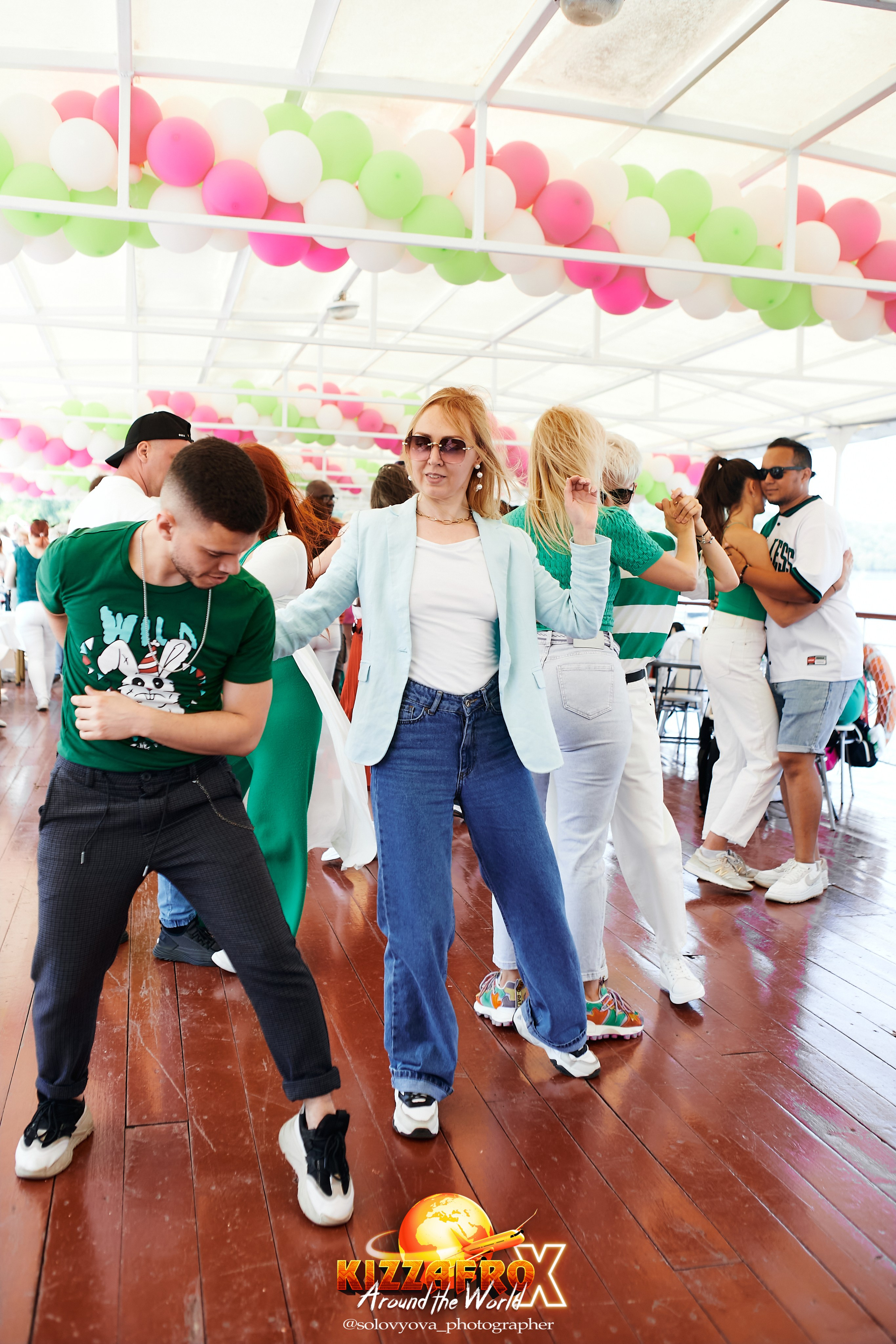 Boat party. Свадебный фотограф