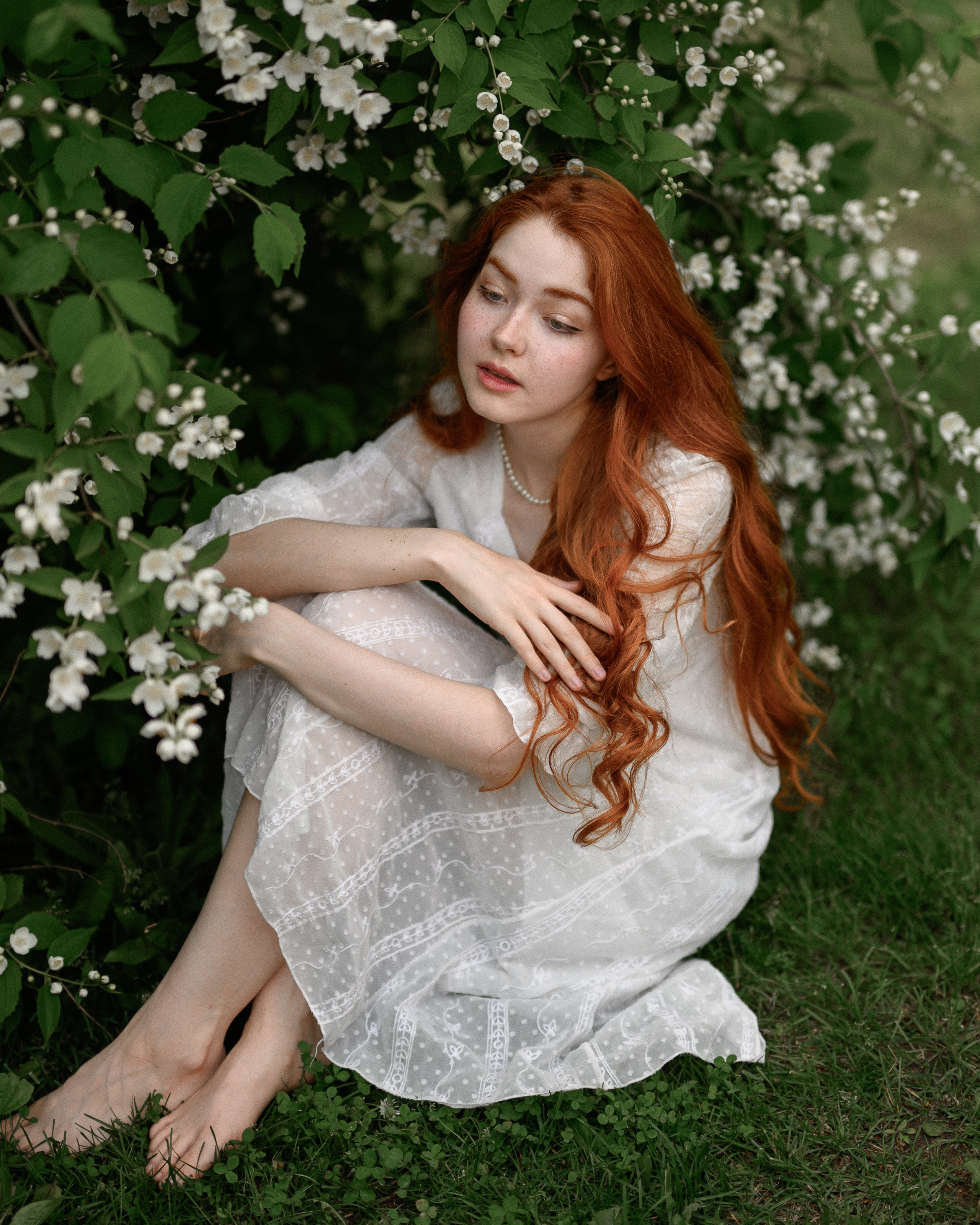 Съёмка в белом цветении в Сиреневом саду. Semerlina.ru