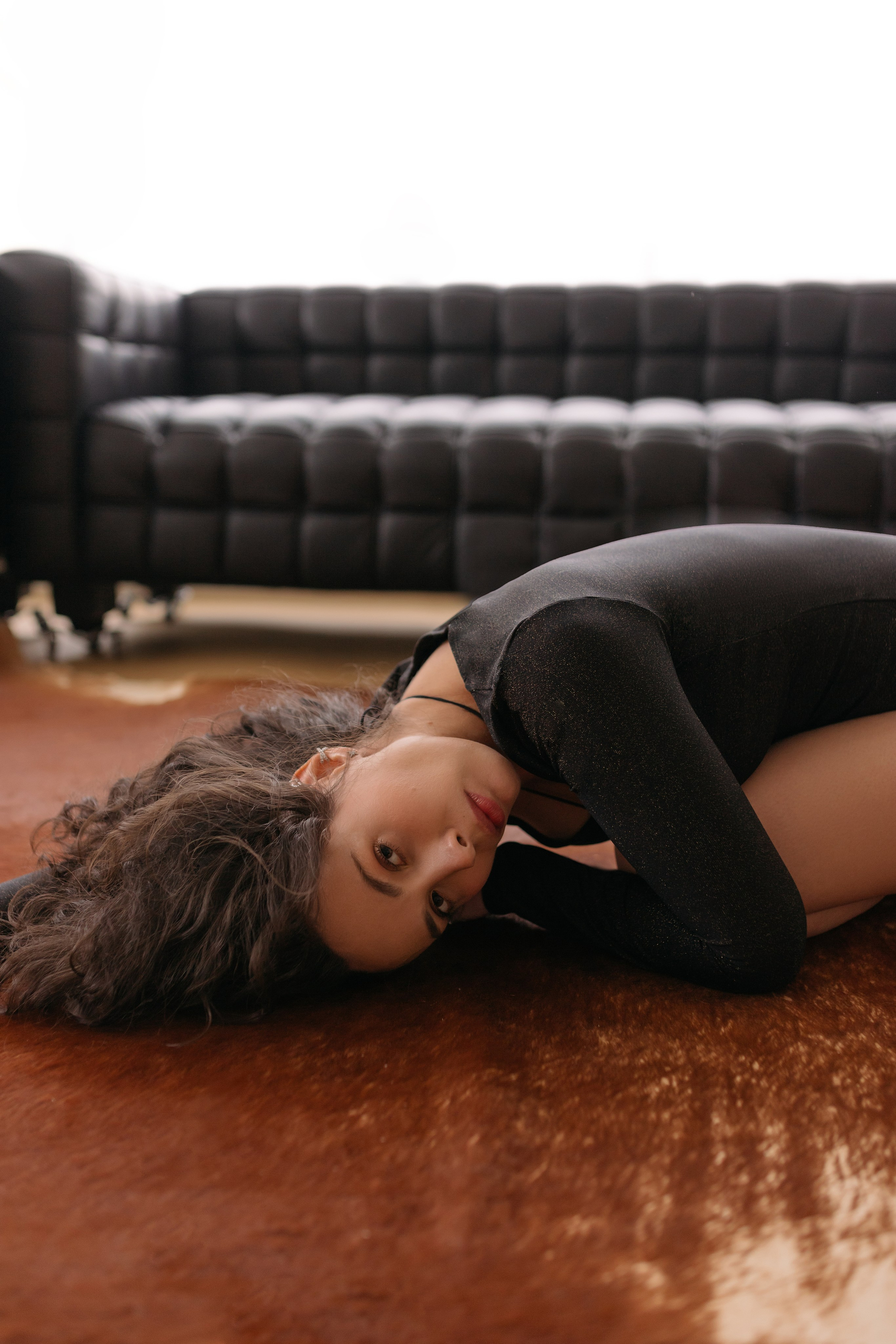 Фотосессия в студии. Сестры Карабаза. Фотографы и ретушеры в Москве и Санкт-Петербурге