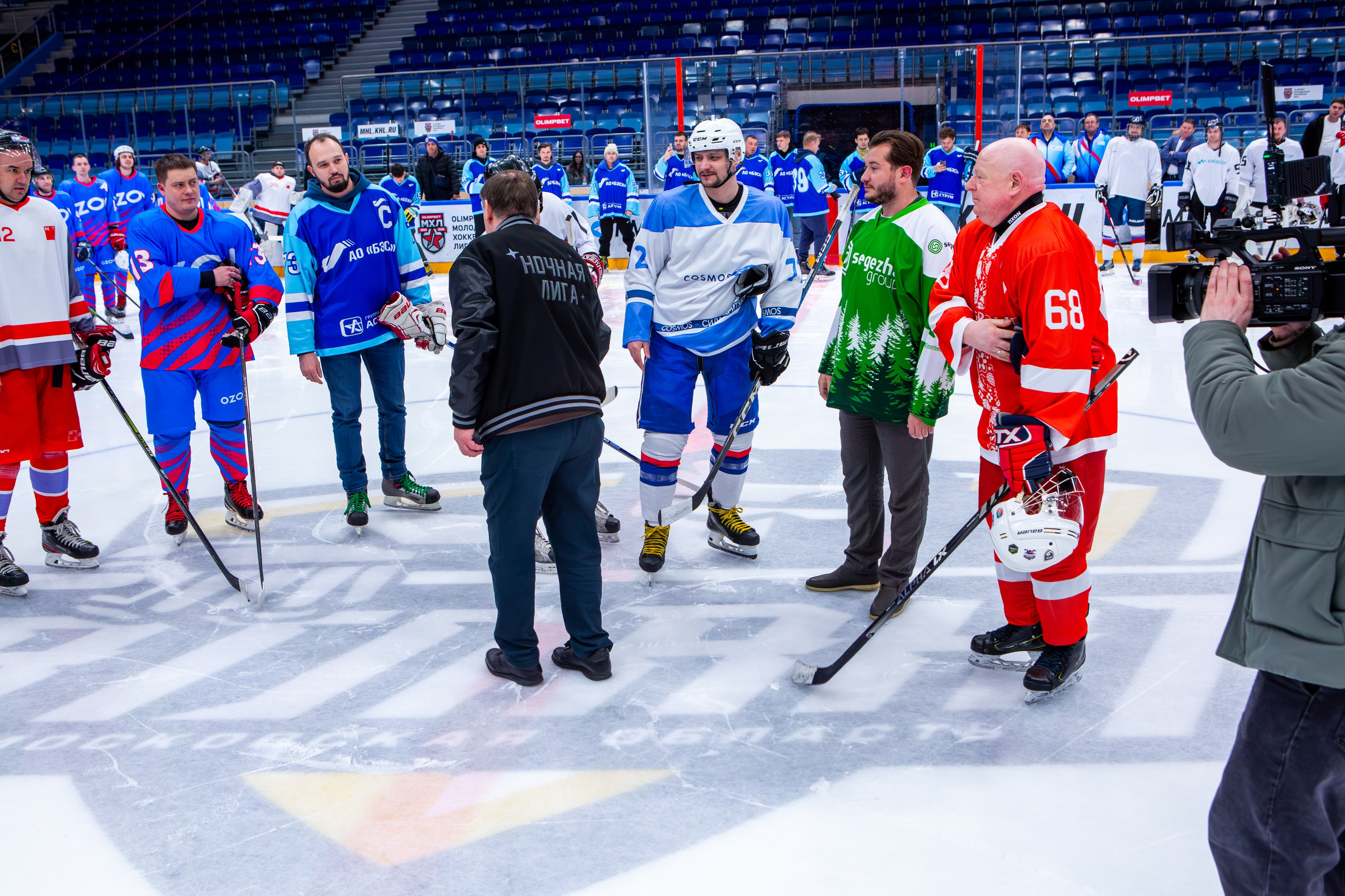 Чемпионат по хоккею. Репортажный, семейный, свадебный, портретный фотограф