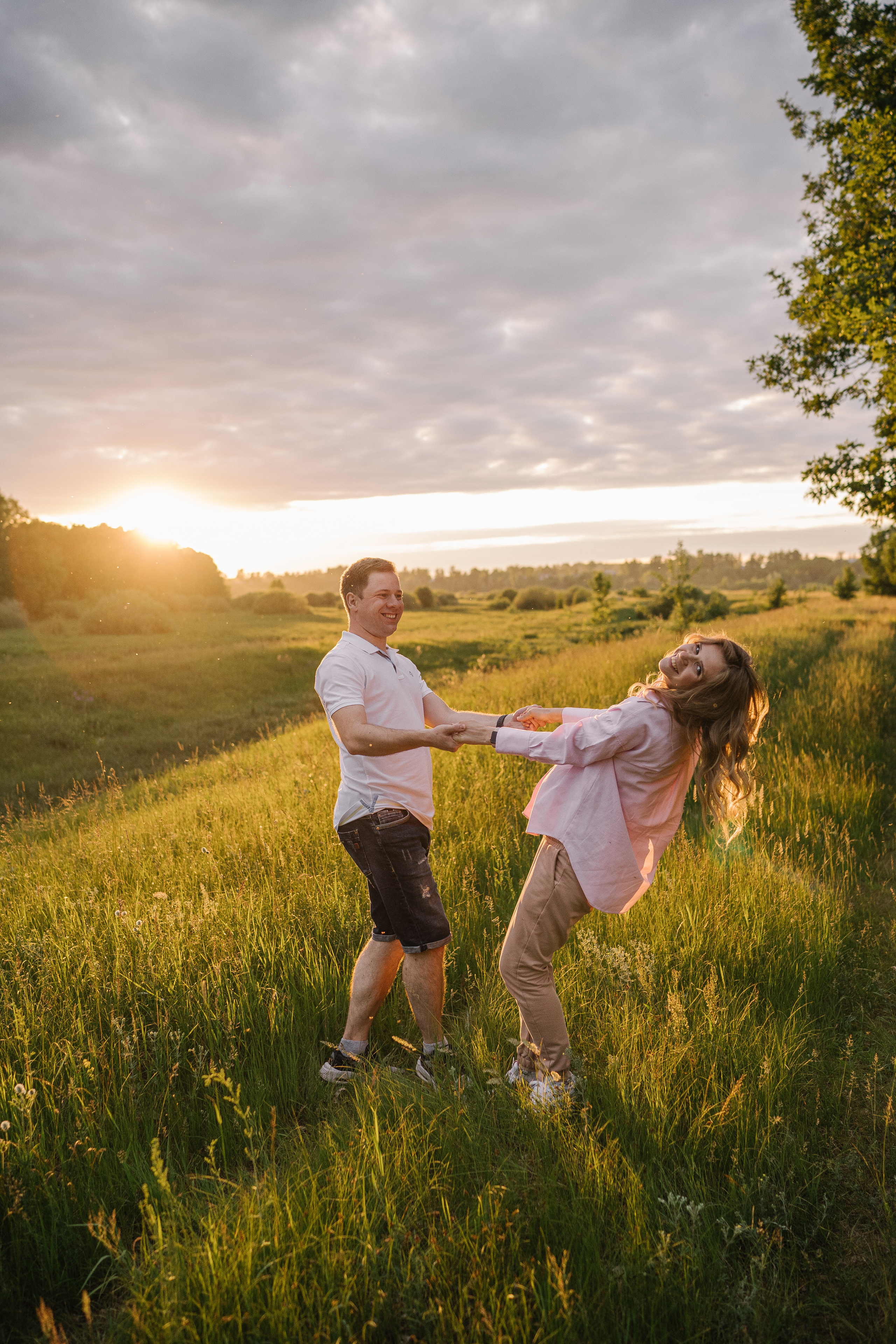 Красиво быть счастливыми людьми. Искренний фотограф