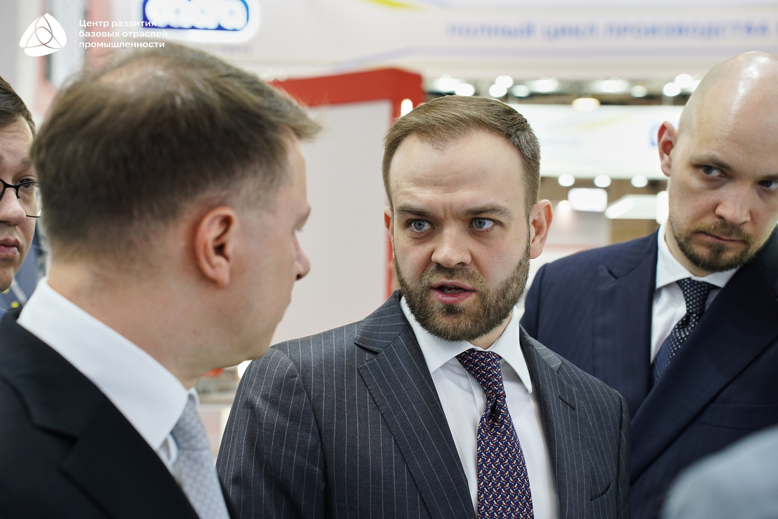 ЭКСПОЦЕНТР Алиханов. Фотограф