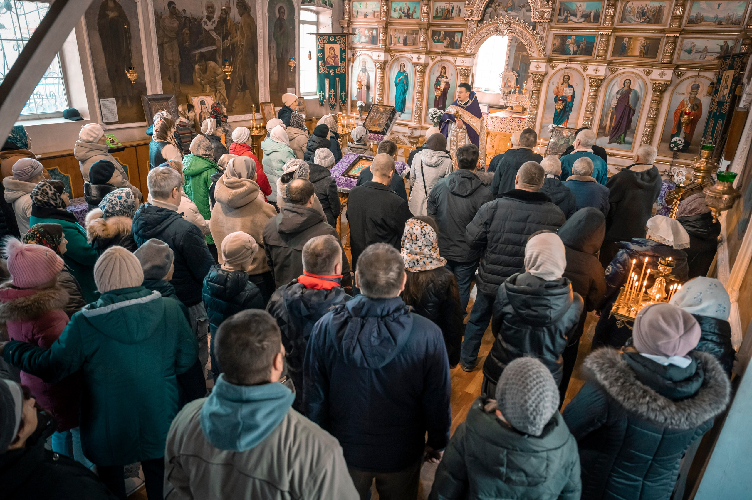 Никольский храм, г. Зерноград. Торжество Православия. Антон и Татьяна Денисенко — В храме