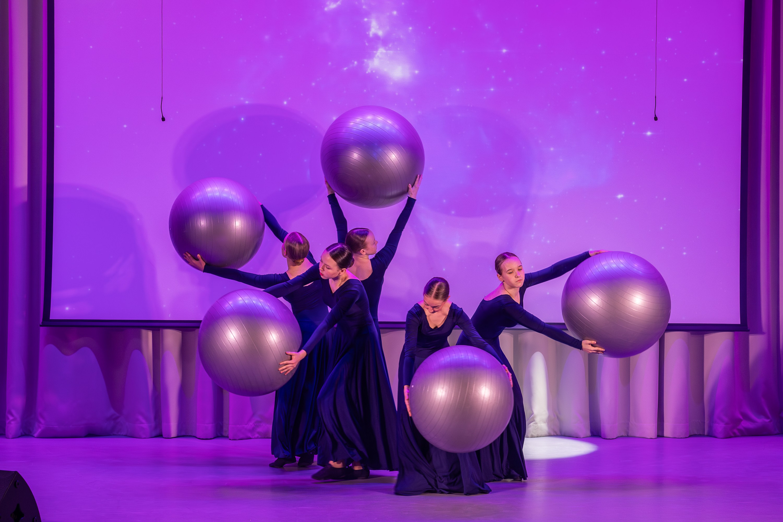 Фото и видео на выпускной в школе и детском саду. Свадебный, семейный видеограф и фотограф в Екатеринбурге Николай Рыков