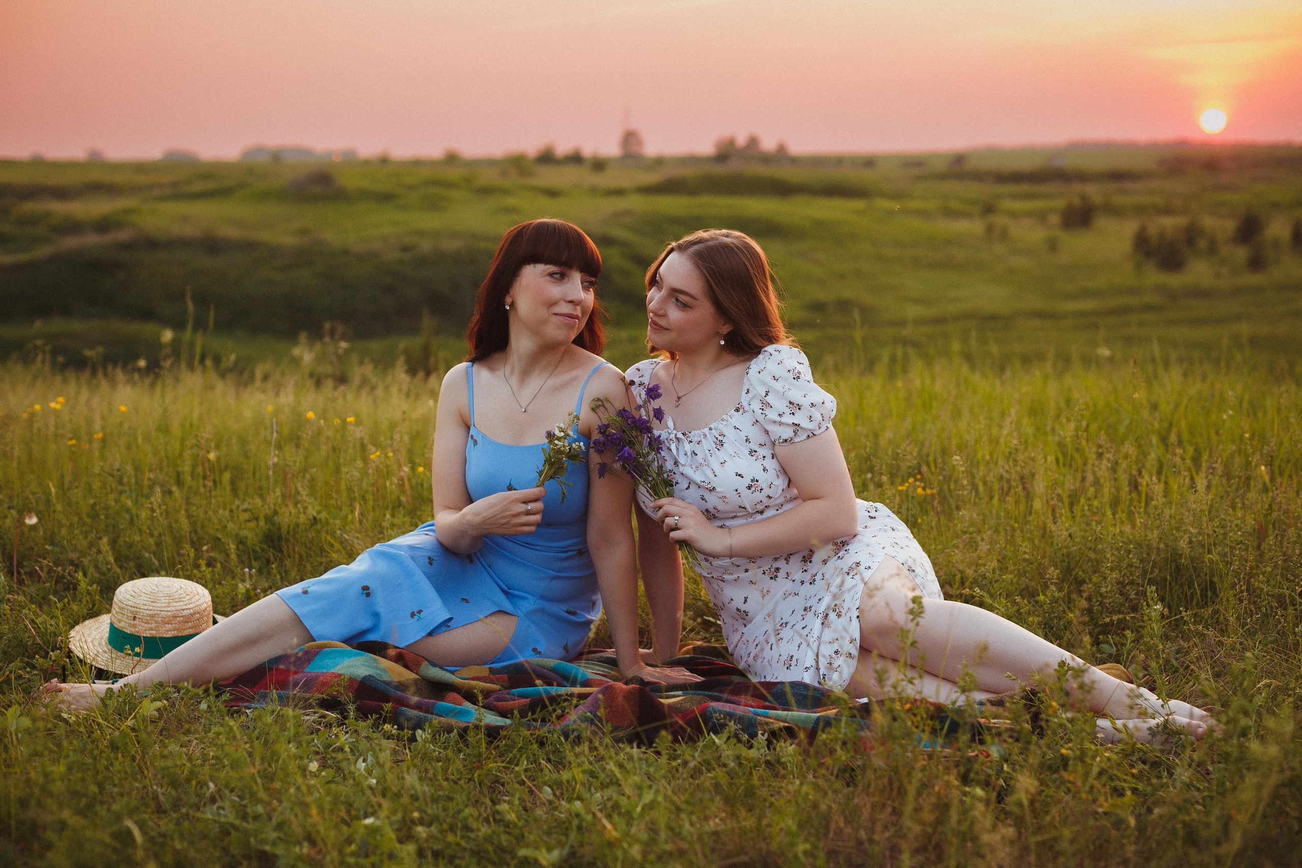 Семейная прогулка на закате. Семейный и детский фотограф в Сухом Логу Ольга Кайгородова