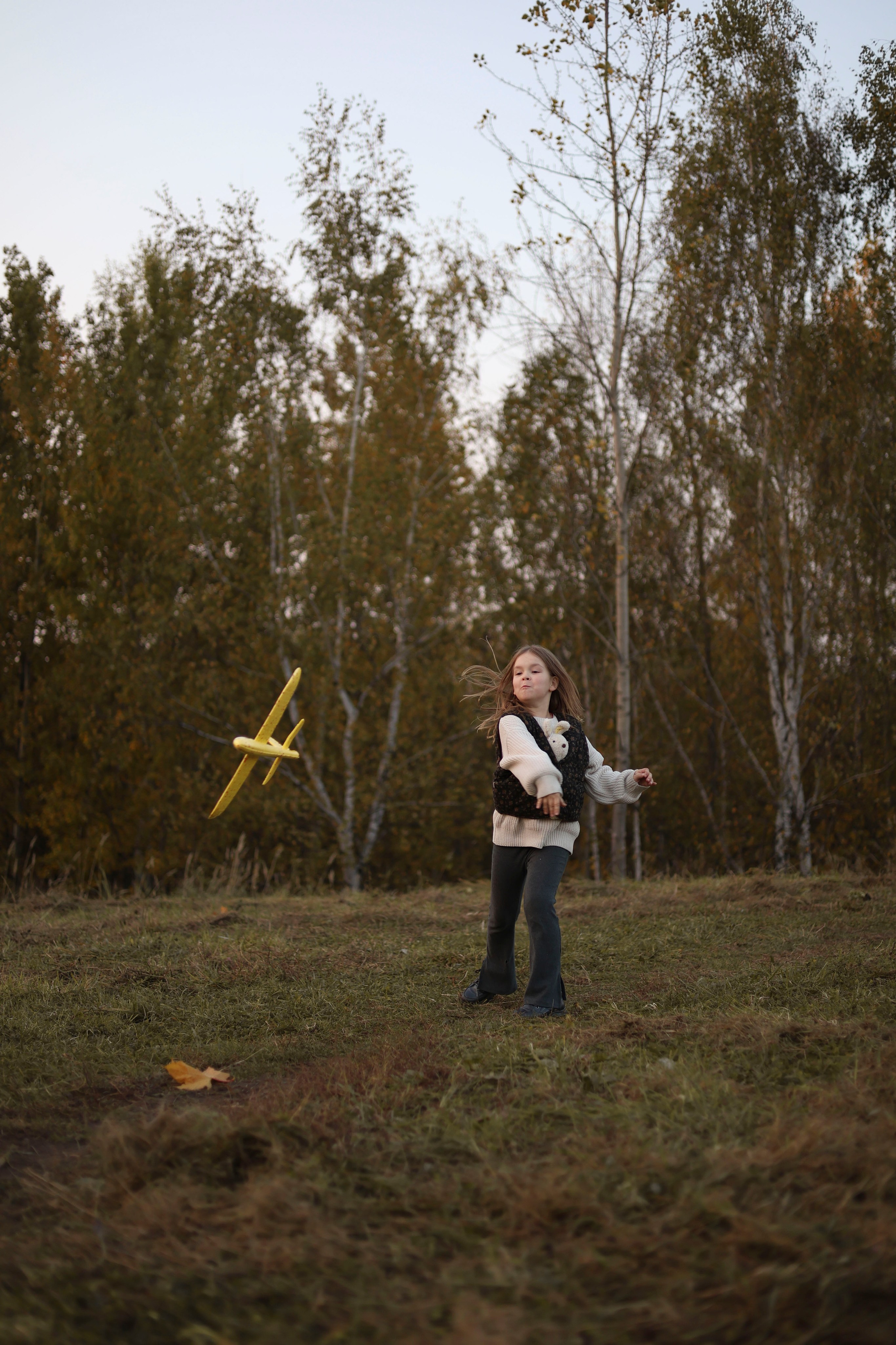 Осенняя прогулка папы с дочками. Семейный и детский фотограф в Москве Анастасия Мурга