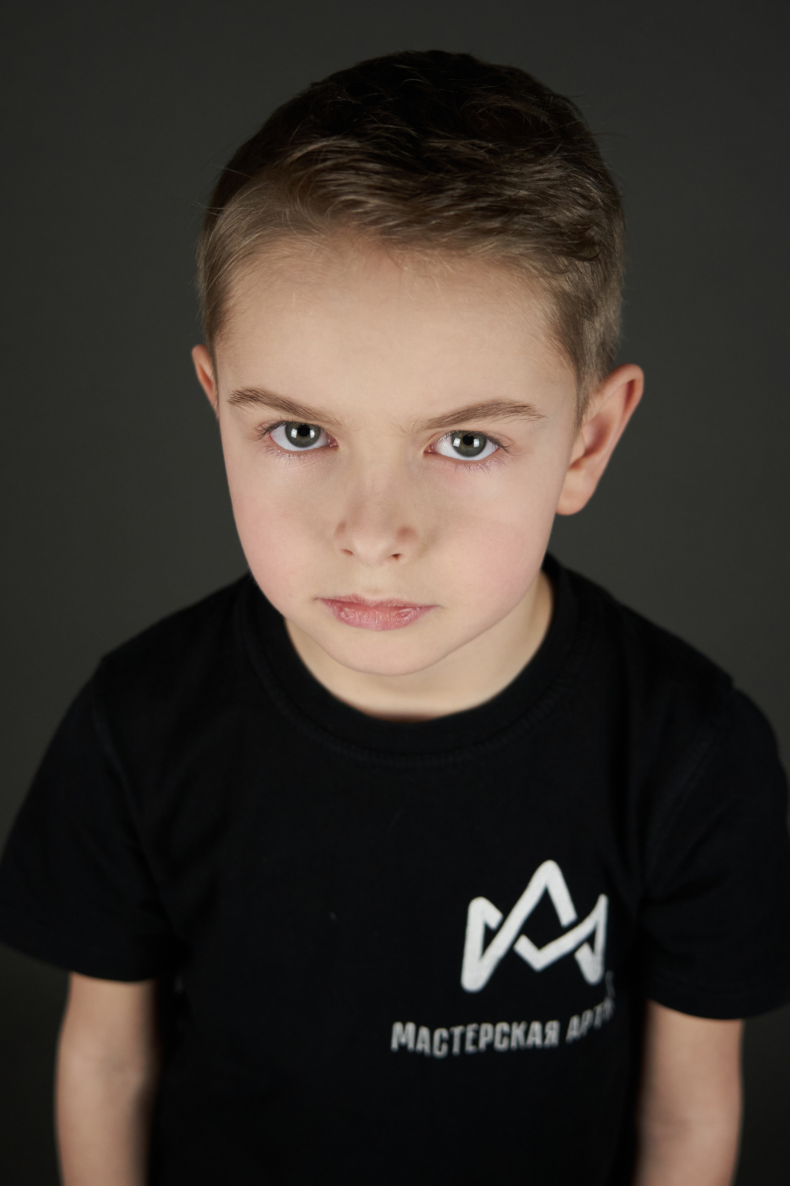 Юный актер, воспитанник "Мастерской Артист", исполнитель роли Родиона Раскольникова в детстве в рок-опере "Преступление и наказание" (Московский Театр Мюзикла)