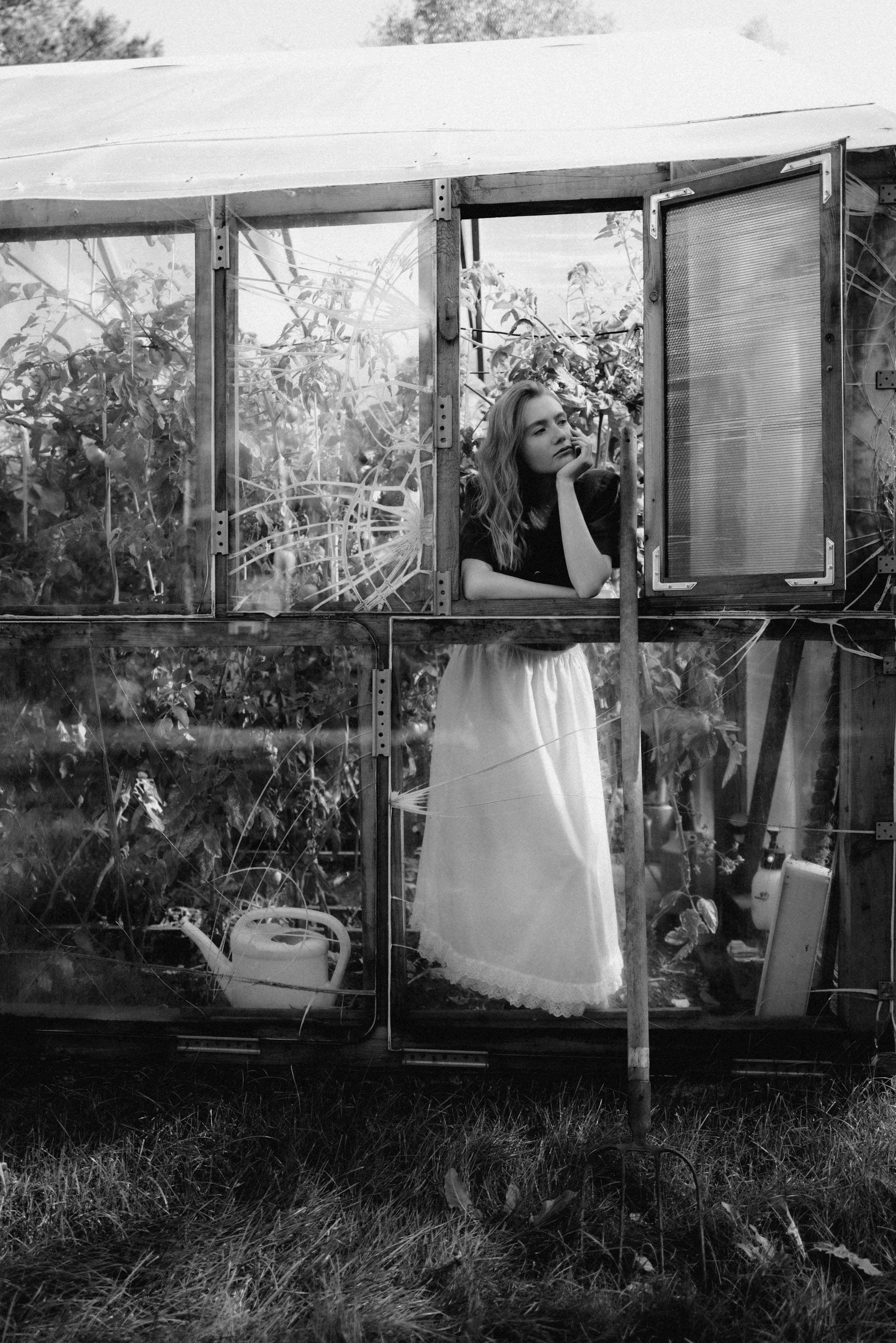 I am Diana, a portrait photographer. I take pictures around the world