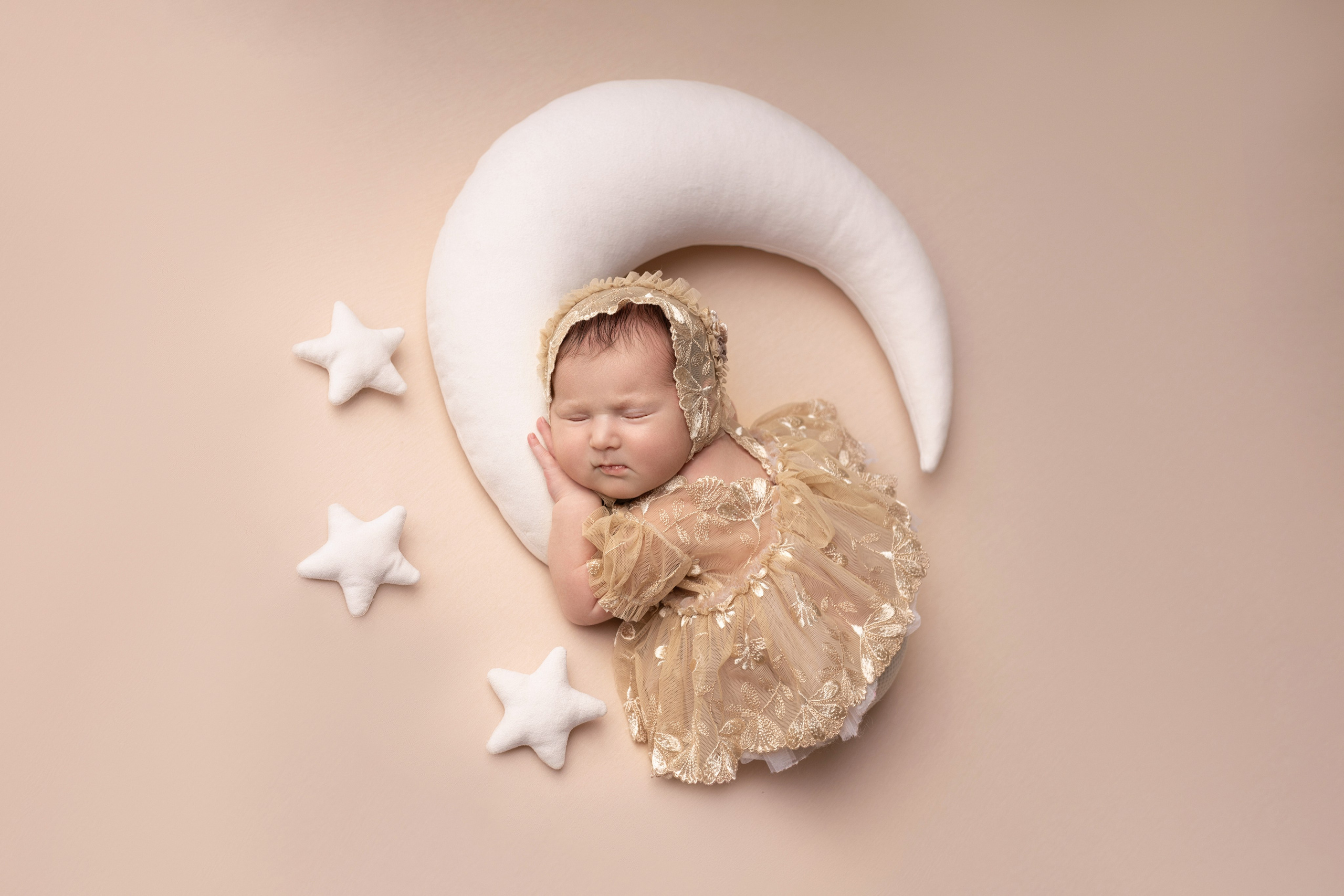 Новорожденные девочки. Фотограф новорожденных Модяева Ирина