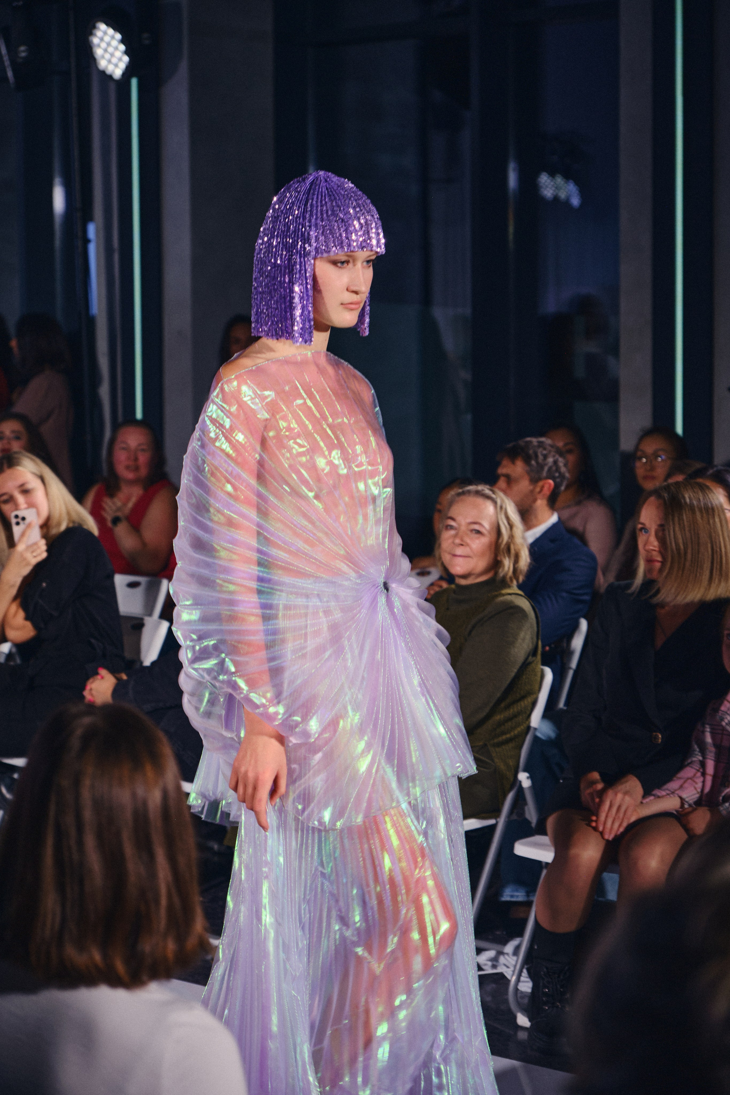 Fashion-show. Фэшн фотограф Арина Эльюс в Новосибирске