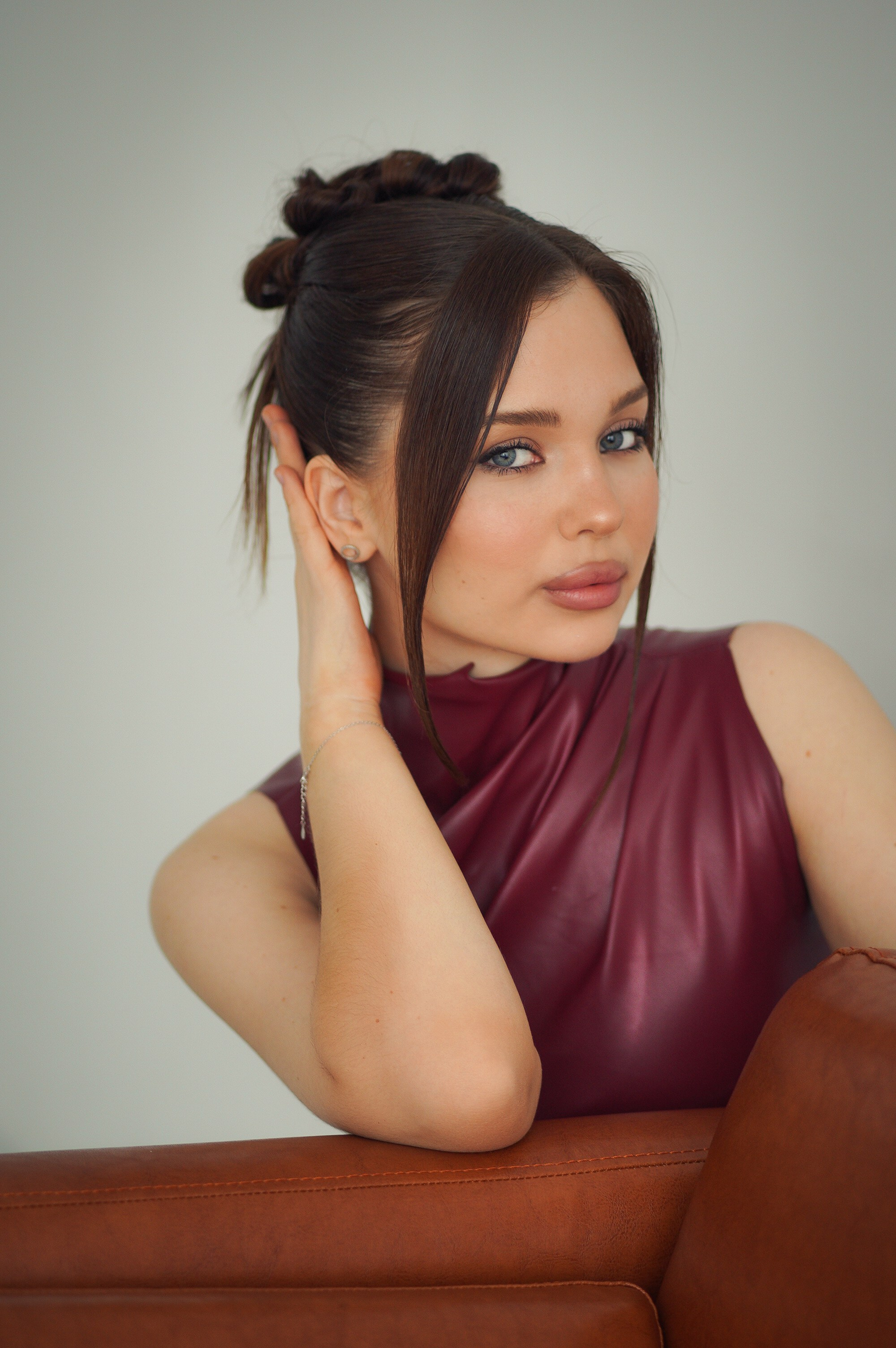 Kira. Я — Алёна и я фотографирую красиво (е)