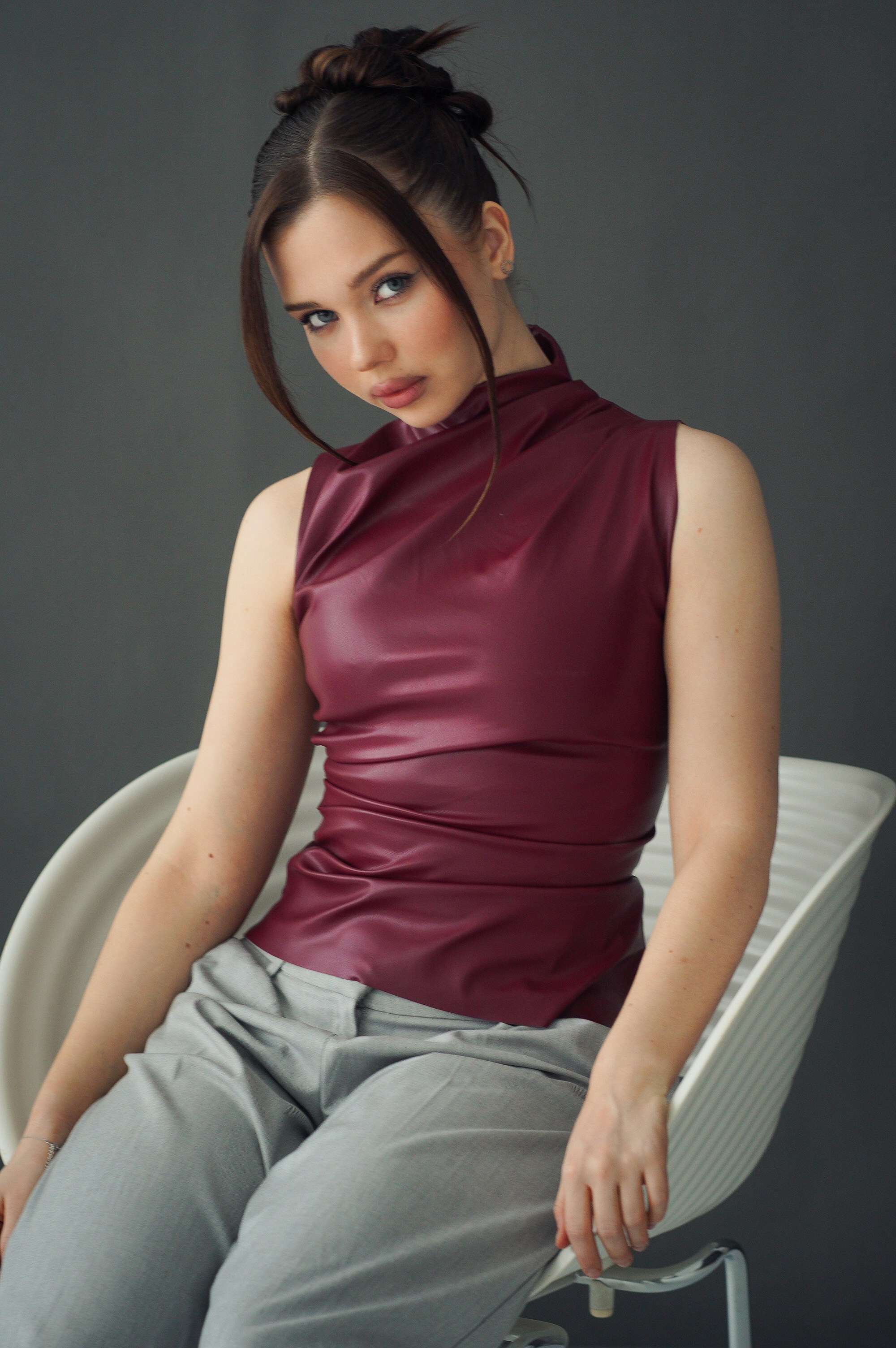 Kira. Я — Алёна и я фотографирую красиво (е)