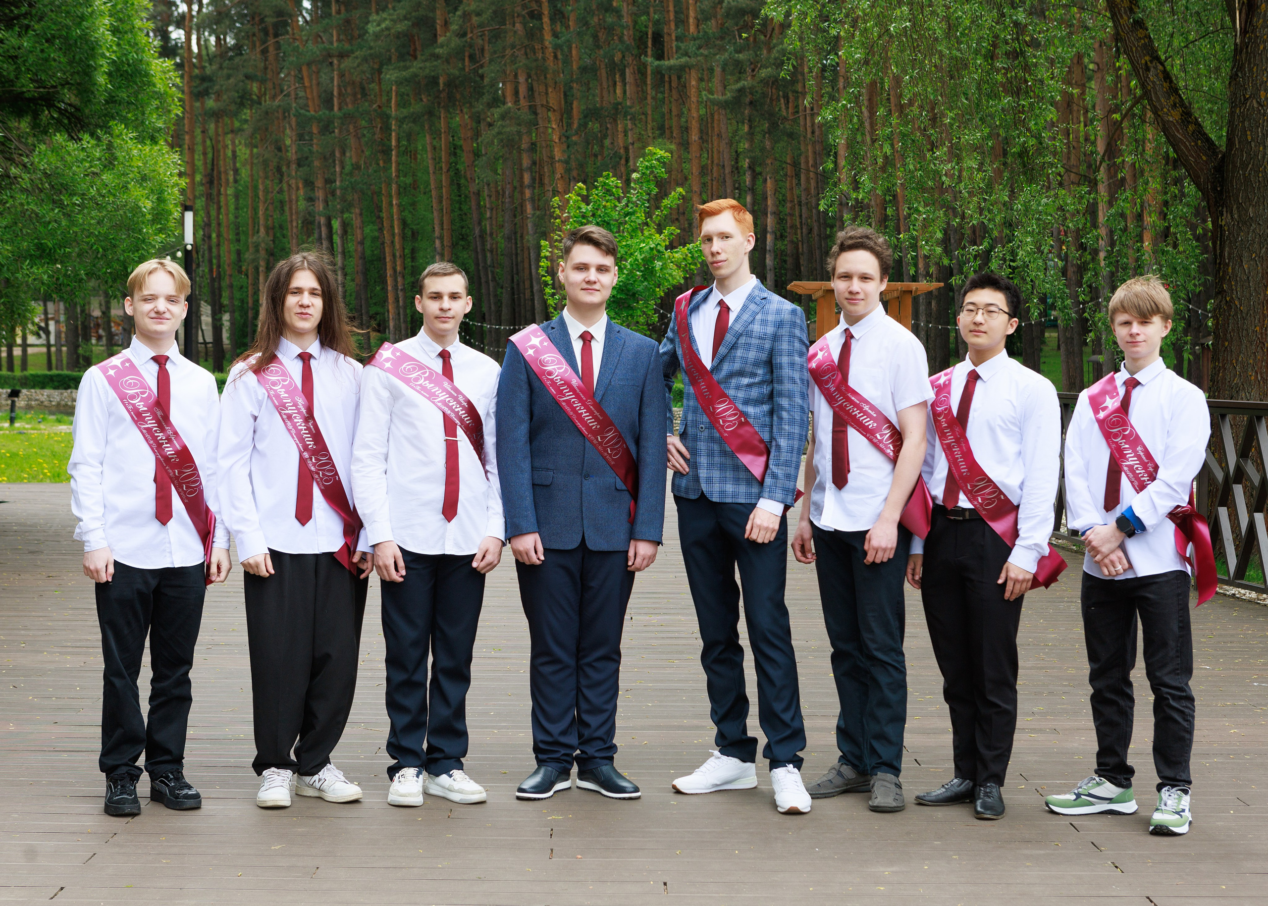 Школа 9 — 11 классы. Выпускные альбомы для школ и детских садов