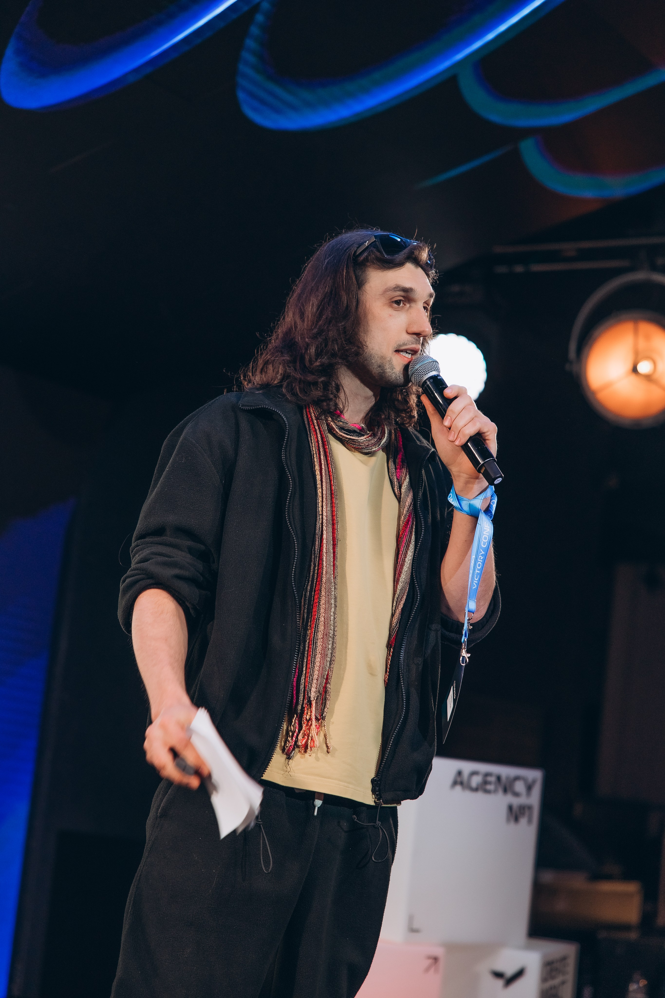 Екб. Ельцин центр. Фотограф из Сибири