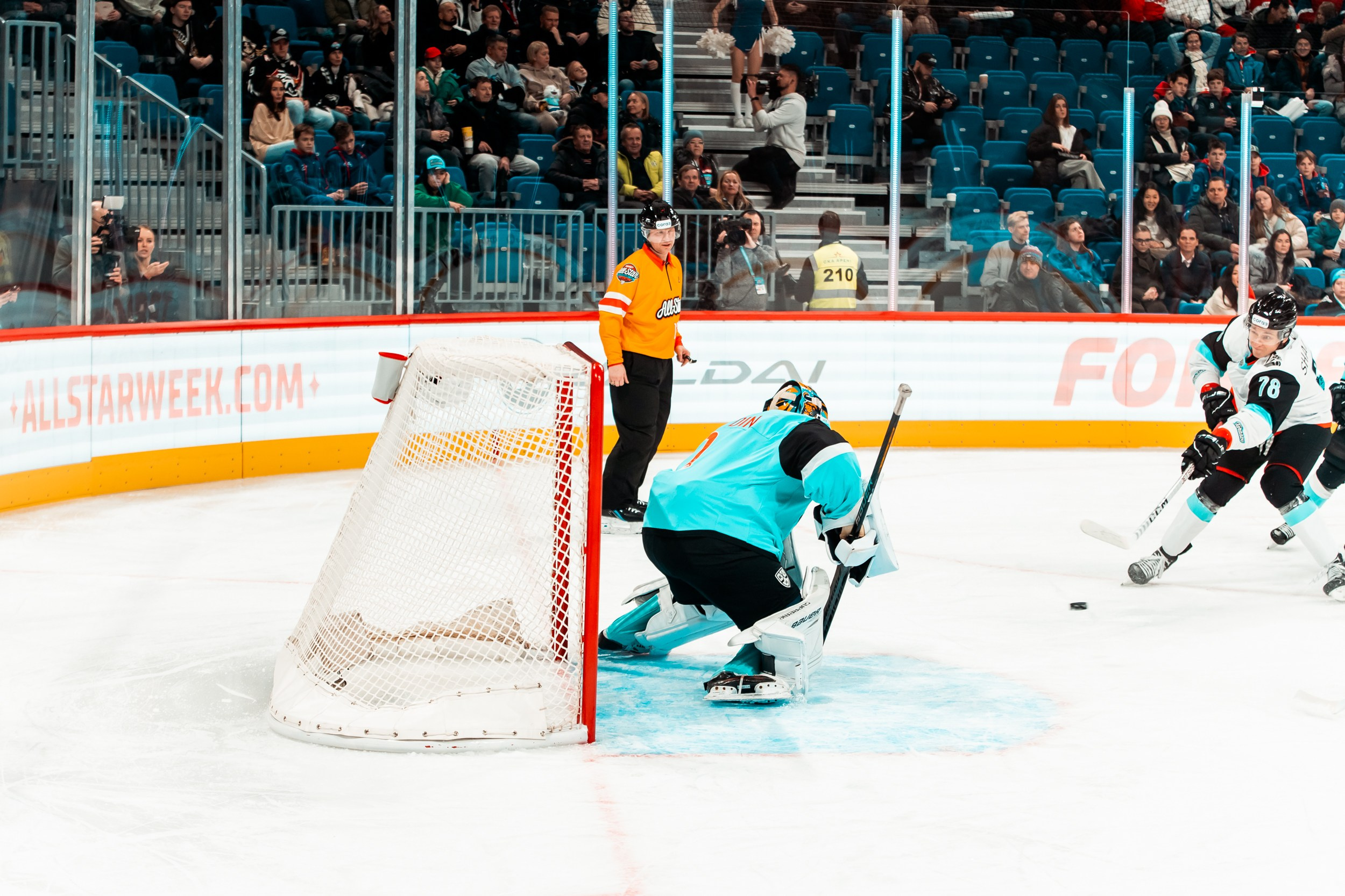 KHL All-Star 2023. Репортажный фотограф в Сочи Дмитрий Ветринский