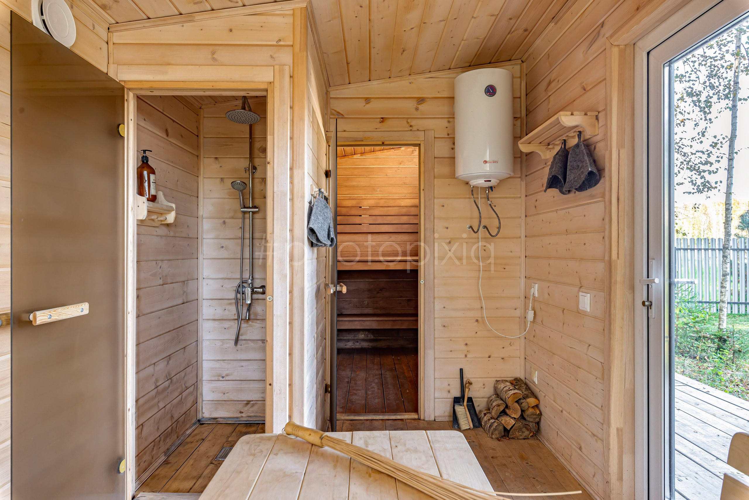 Съёмка загородного дома в КП Венский Лес для аренды. Интерьерная съёмка и виртуальные туры — Интерьерный фотограф Кузнецов Сергей (photopixiq)