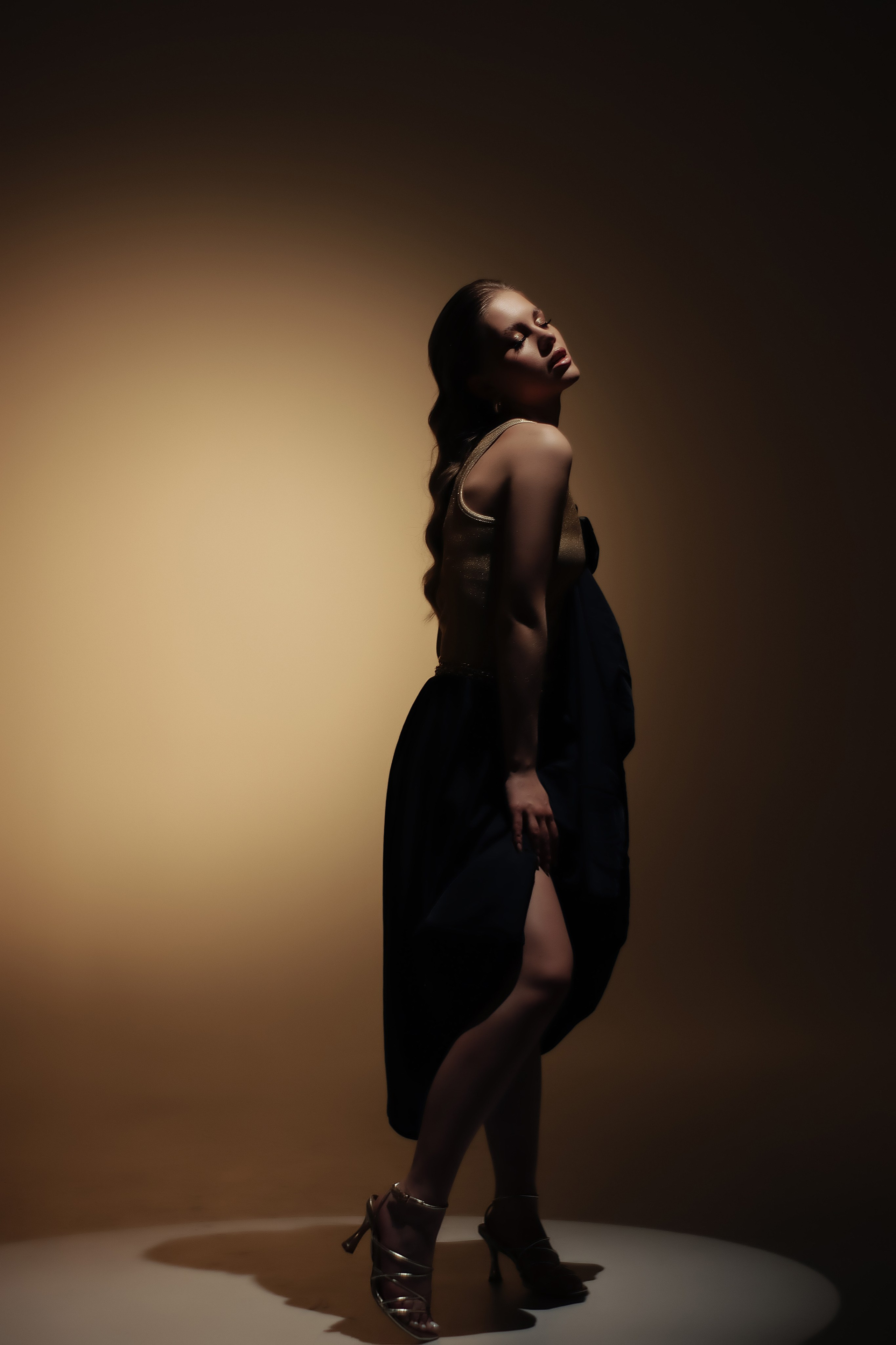 Юлия. Женский фотограф в Москве, организатор девичников с мастер-классами