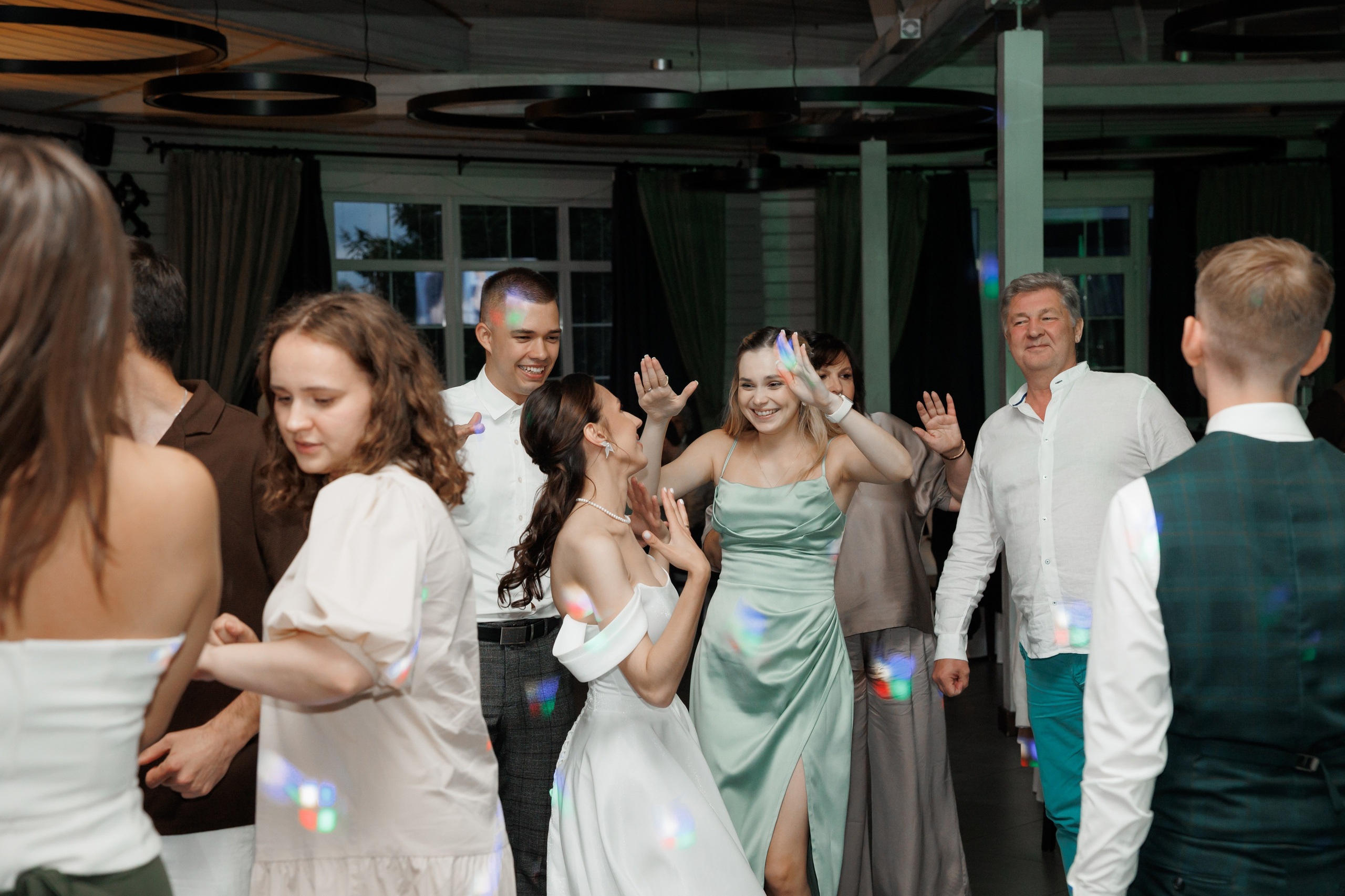 Регистрация в отеле Fish Point, ЗАГС Бутово, прогулка в Остафьево. Свадебный и репортажный фотограф (Москва, Королев и другие)