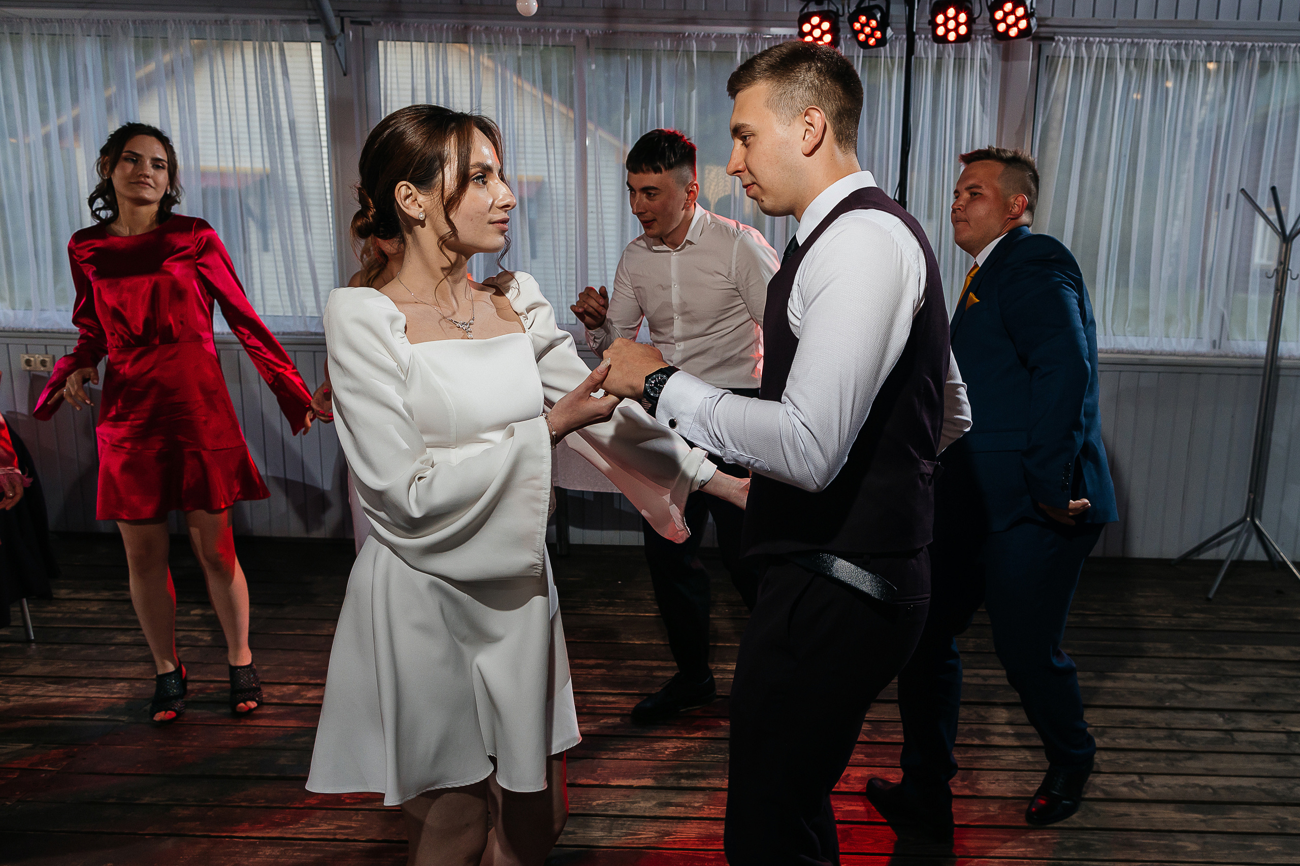 Элегантная выездная церемония в загородном клубе. Олег Сверчков | Свадебный фотограф Вологда