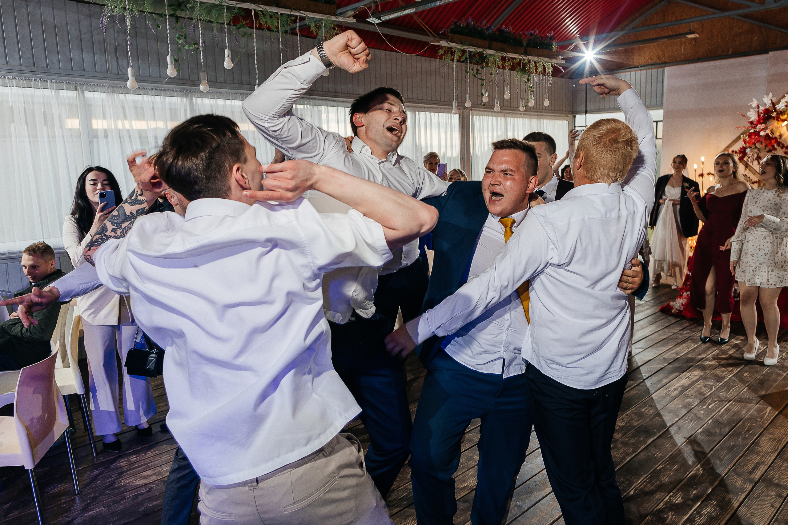 Элегантная выездная церемония в загородном клубе. Олег Сверчков | Свадебный фотограф Вологда