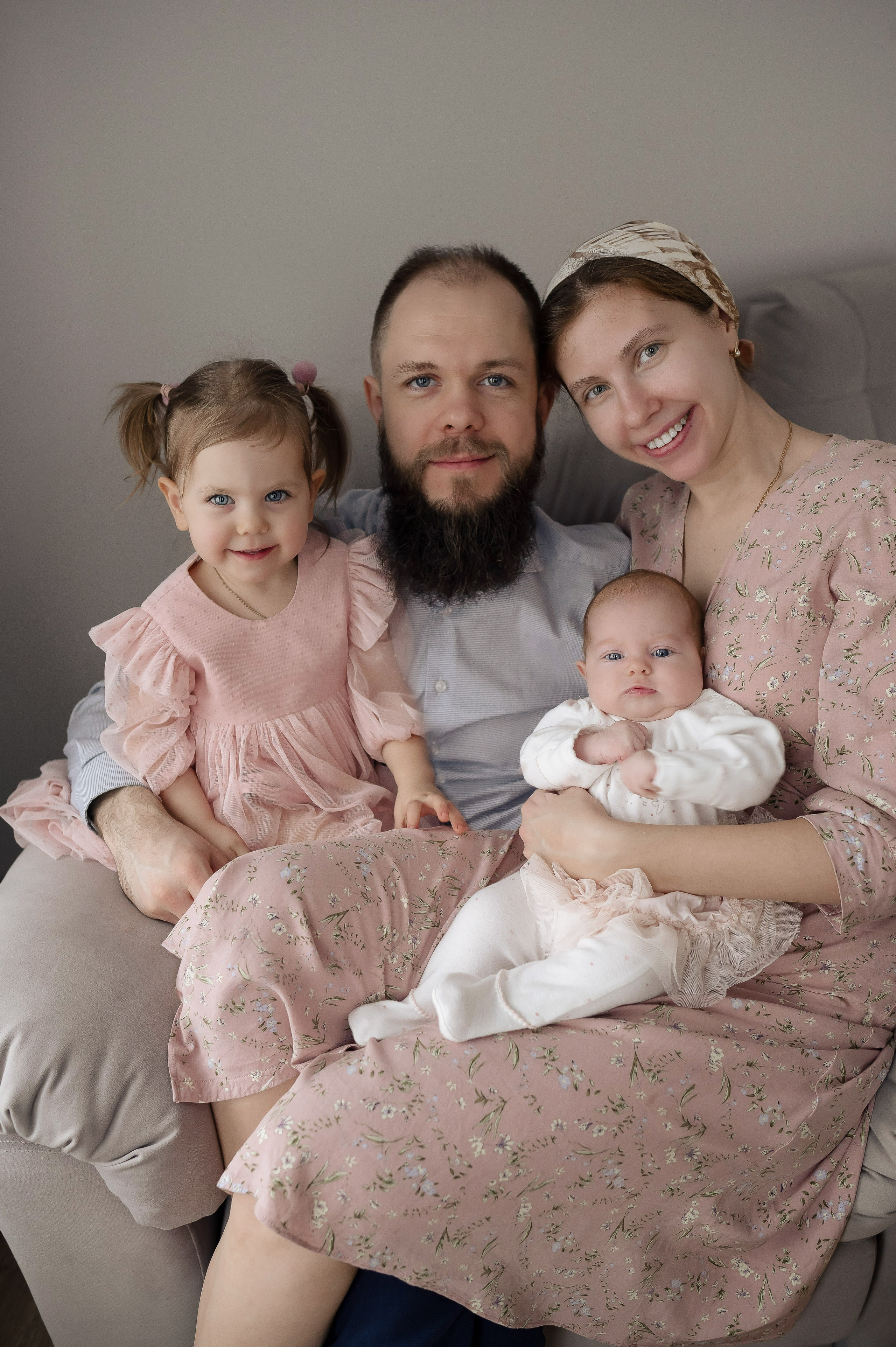 Семейная фотосессия в Санкт-Петербурге. Семейный и свадебный фотограф в Санкт-Петербурге Серафима Смирнова