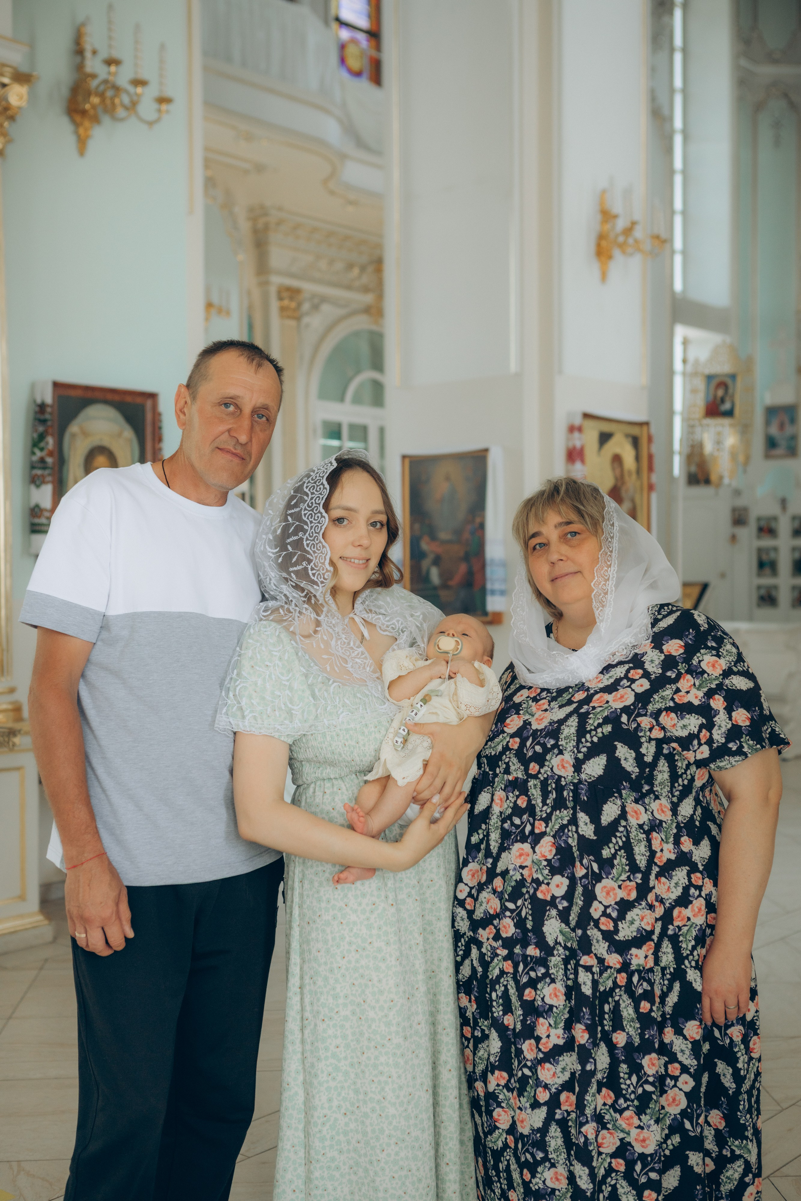 Крещение Кирилла. Семейный фотограф и фотограф на роды в Ростове-на-Дону Мухина Виктория