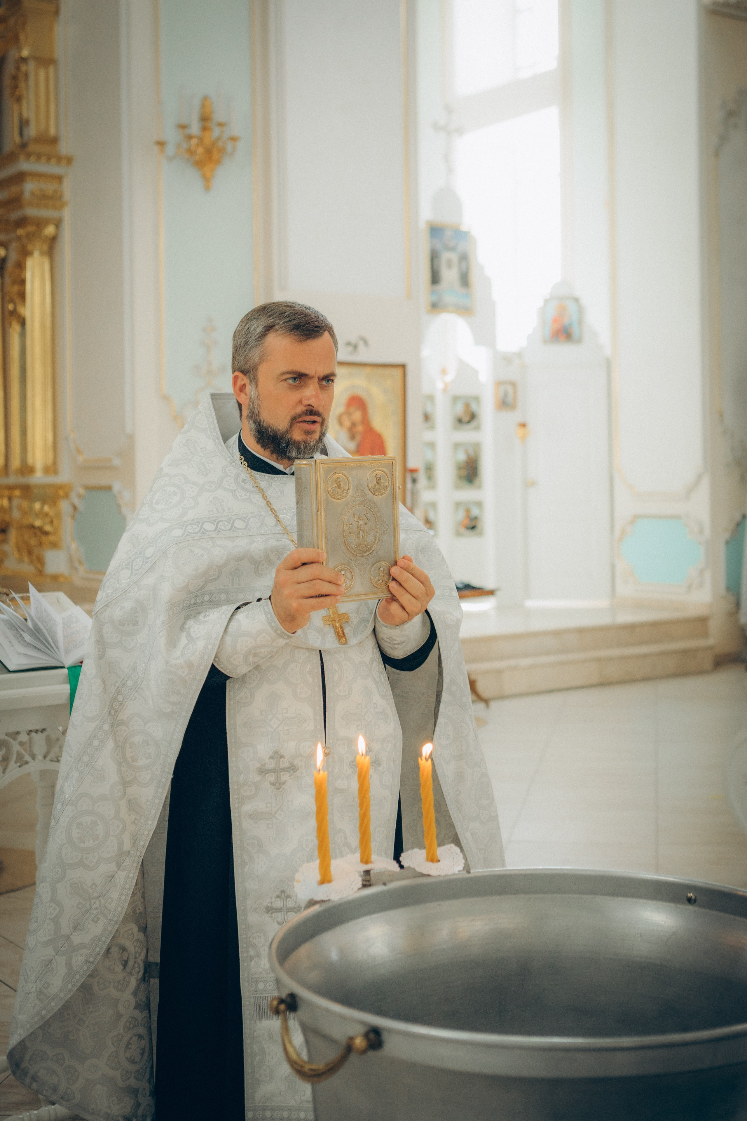 Крещение Кирилла. Семейный фотограф и фотограф на роды в Ростове-на-Дону Мухина Виктория