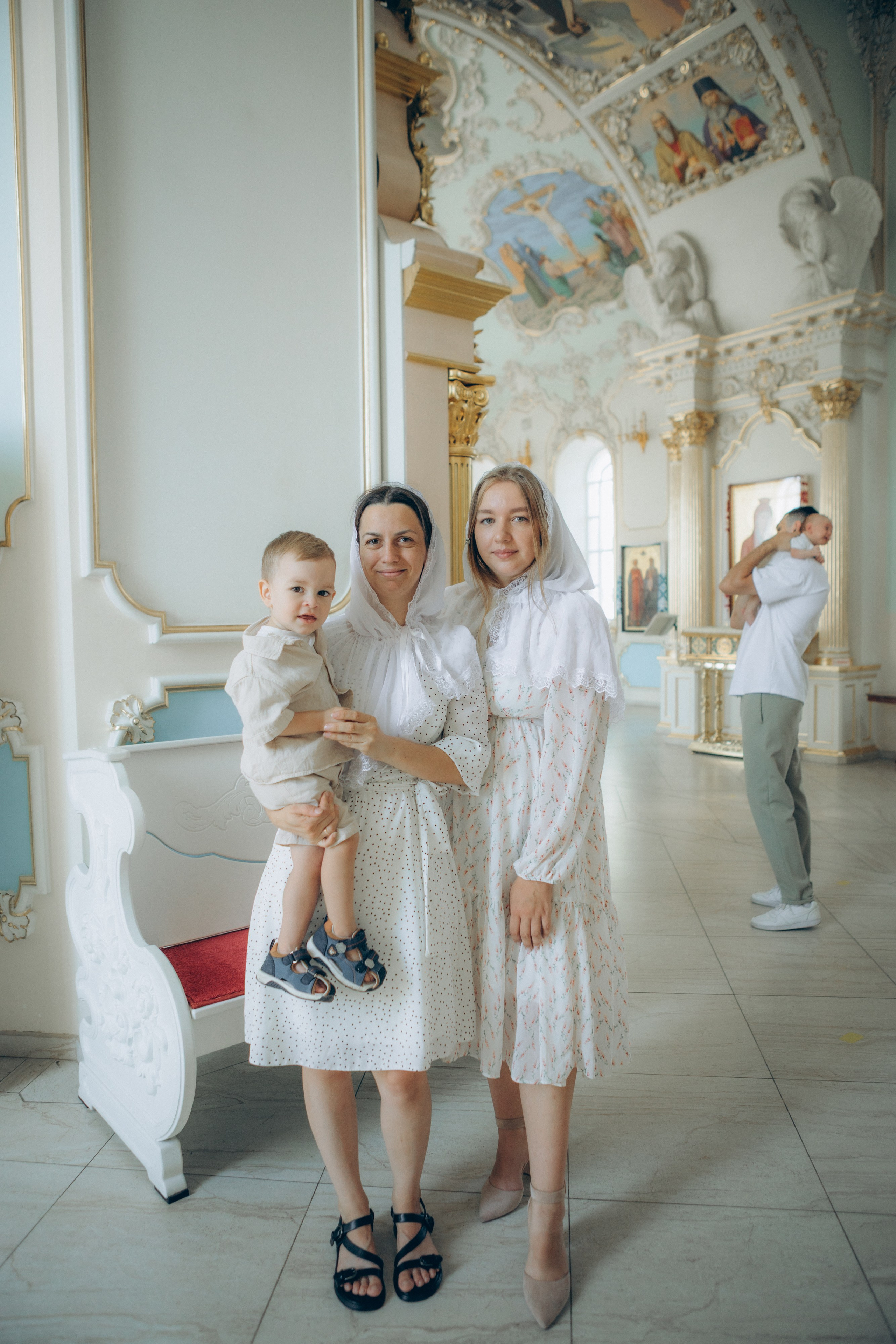 Крещение Кирилла. Семейный фотограф и фотограф на роды в Ростове-на-Дону Мухина Виктория